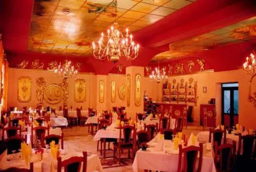 Restaurant/places to eat in Hotel Kreta