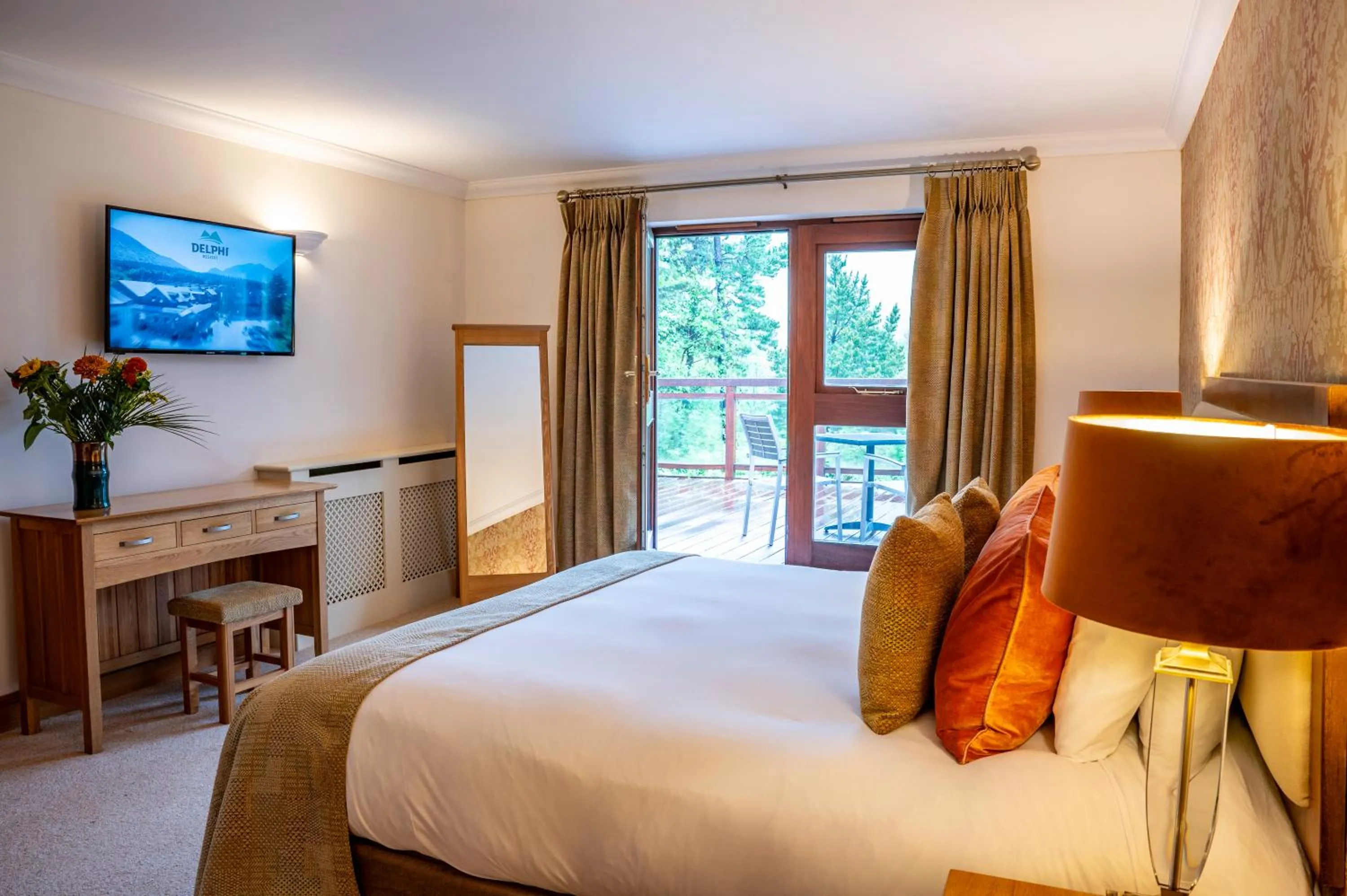 Bedroom, Bed in Delphi Resort Hotel & Spa