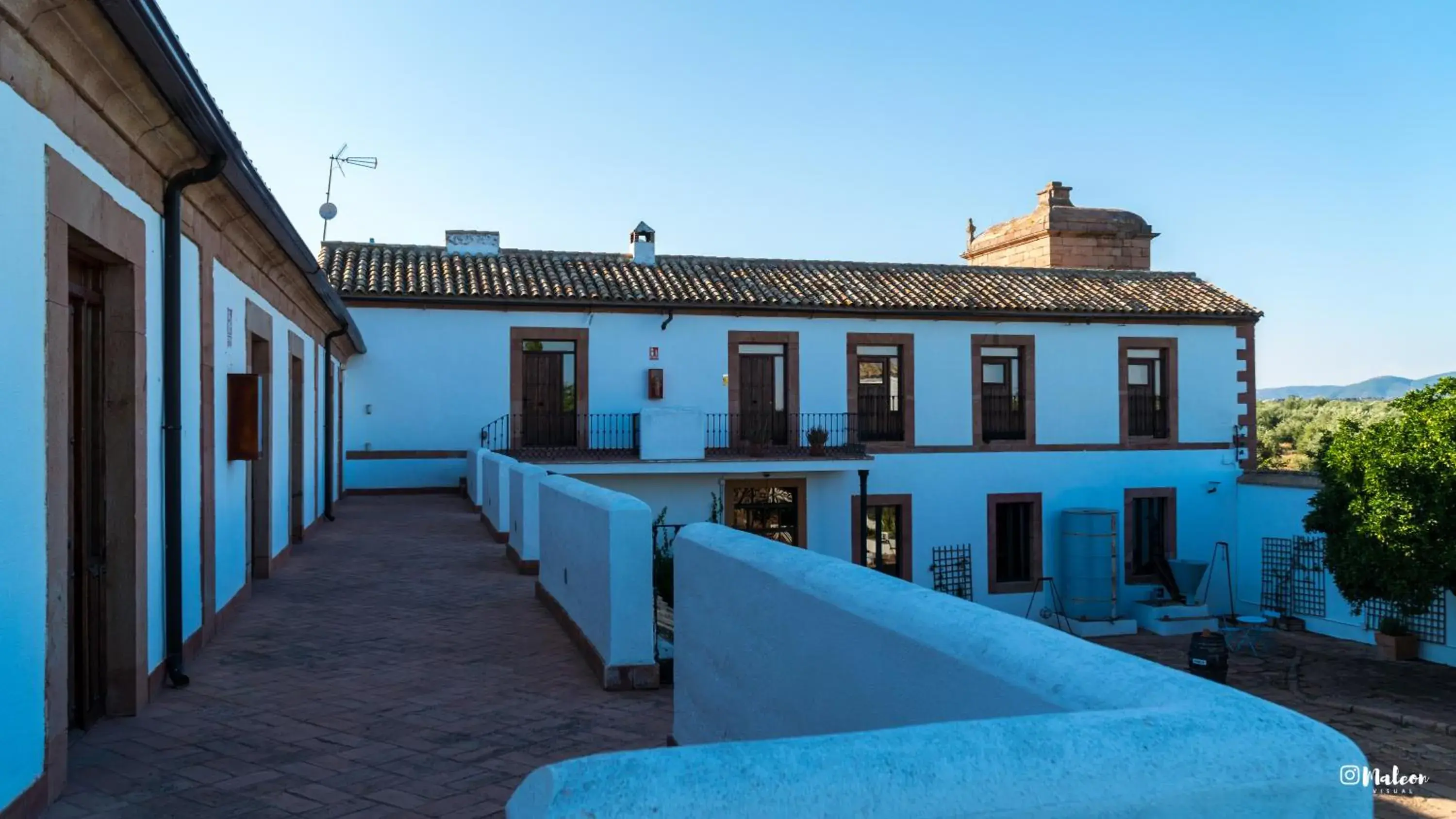 Property building in Molino La Nava Property building in Molino La Nava