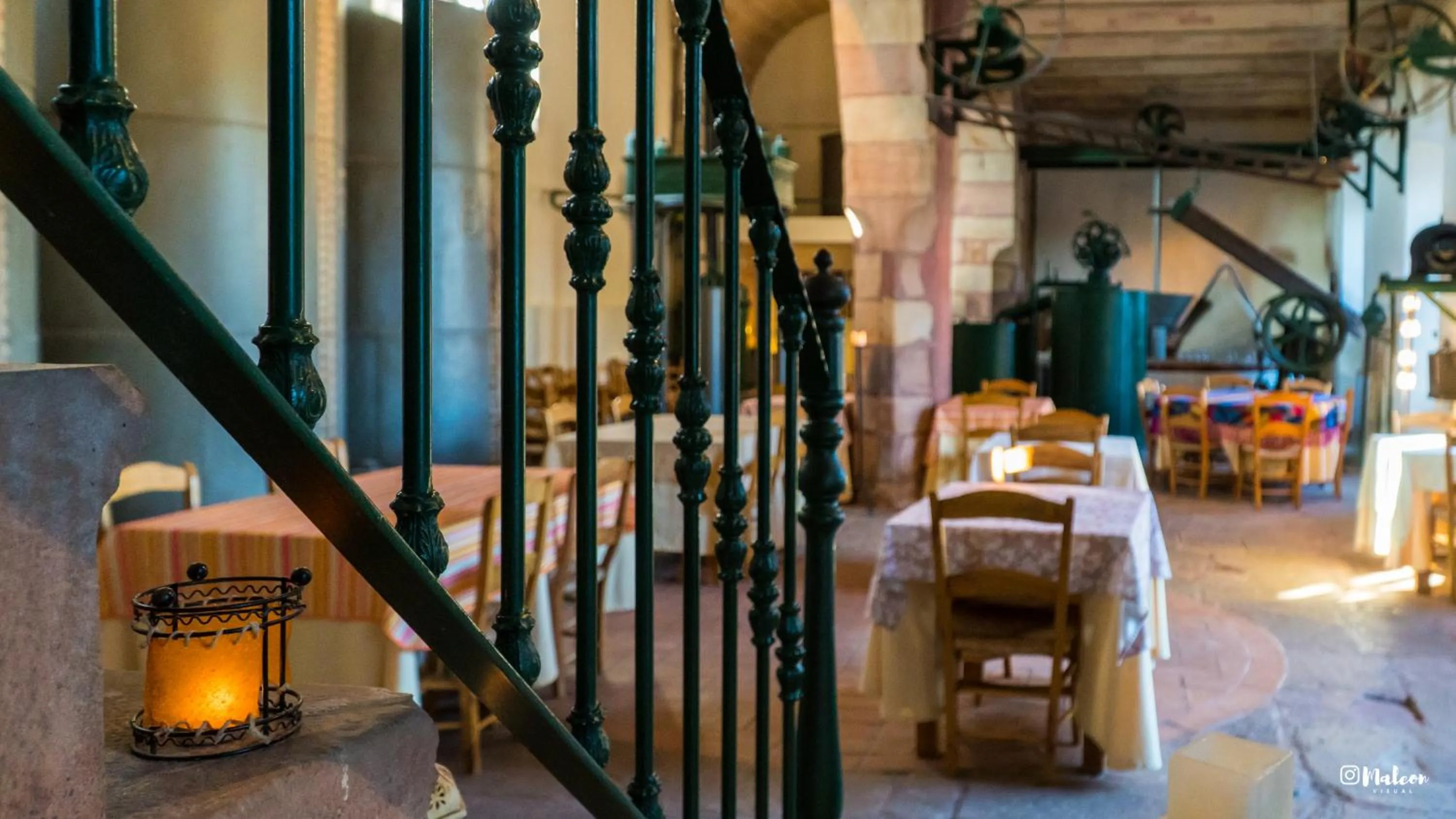 Restaurant/places to eat, Bed in Molino La Nava