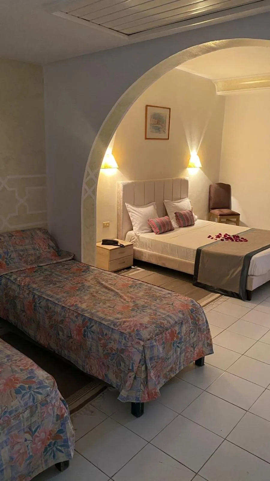 Bedroom, Bed in Hotel Mezri