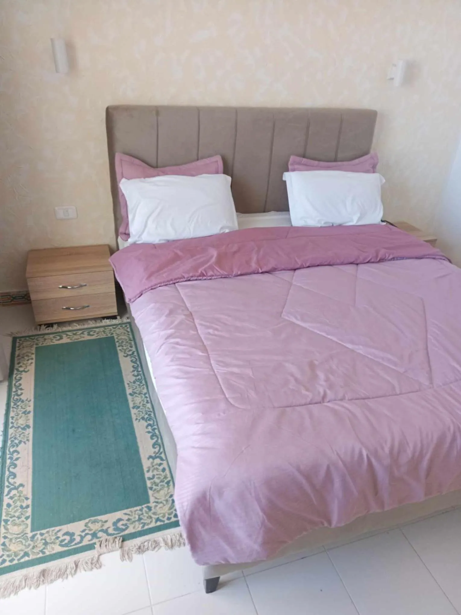 Bed in Hotel Mezri