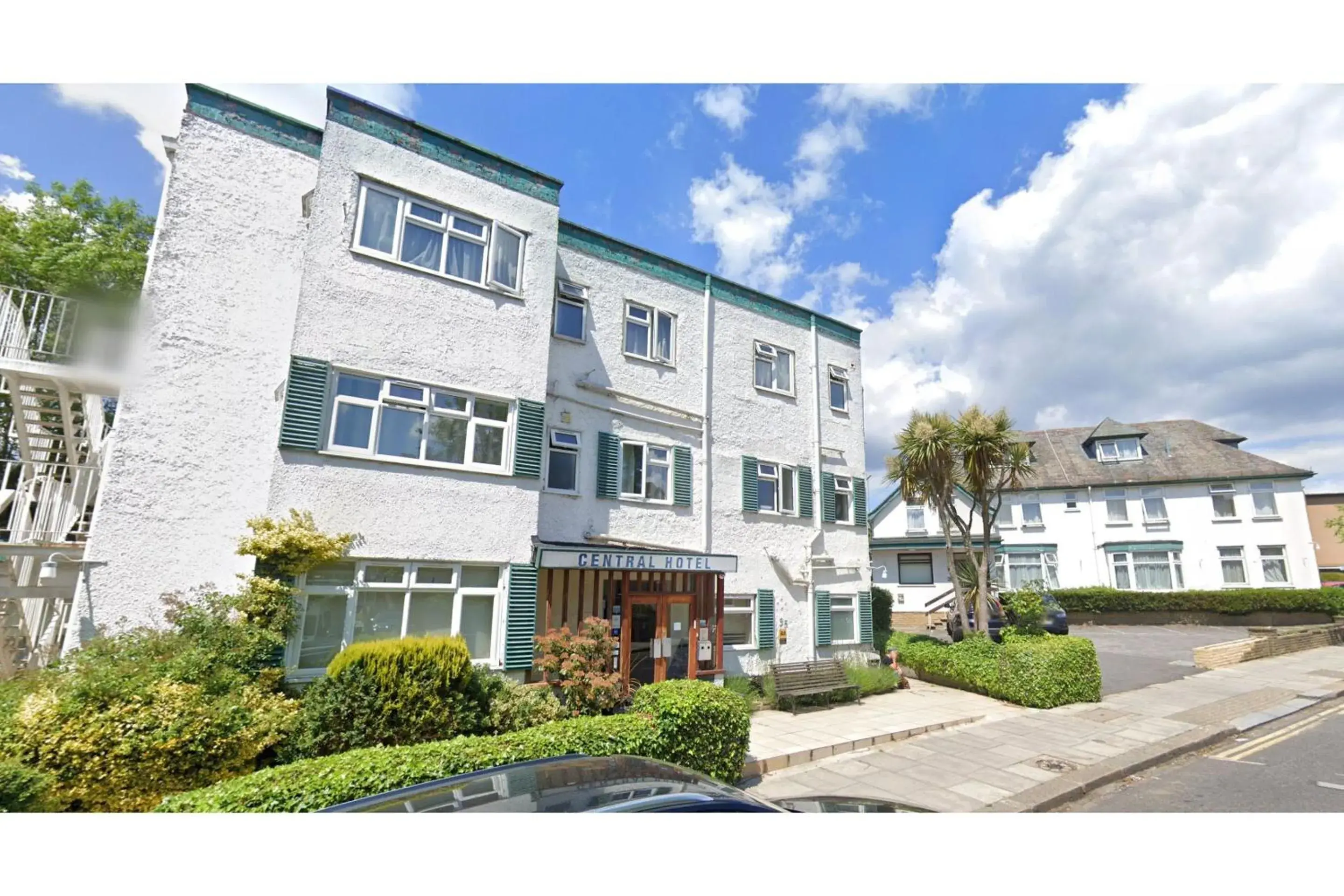 Facade/entrance in Central Hotel Golders Green Facade/entrance in Central Hotel Golders Green