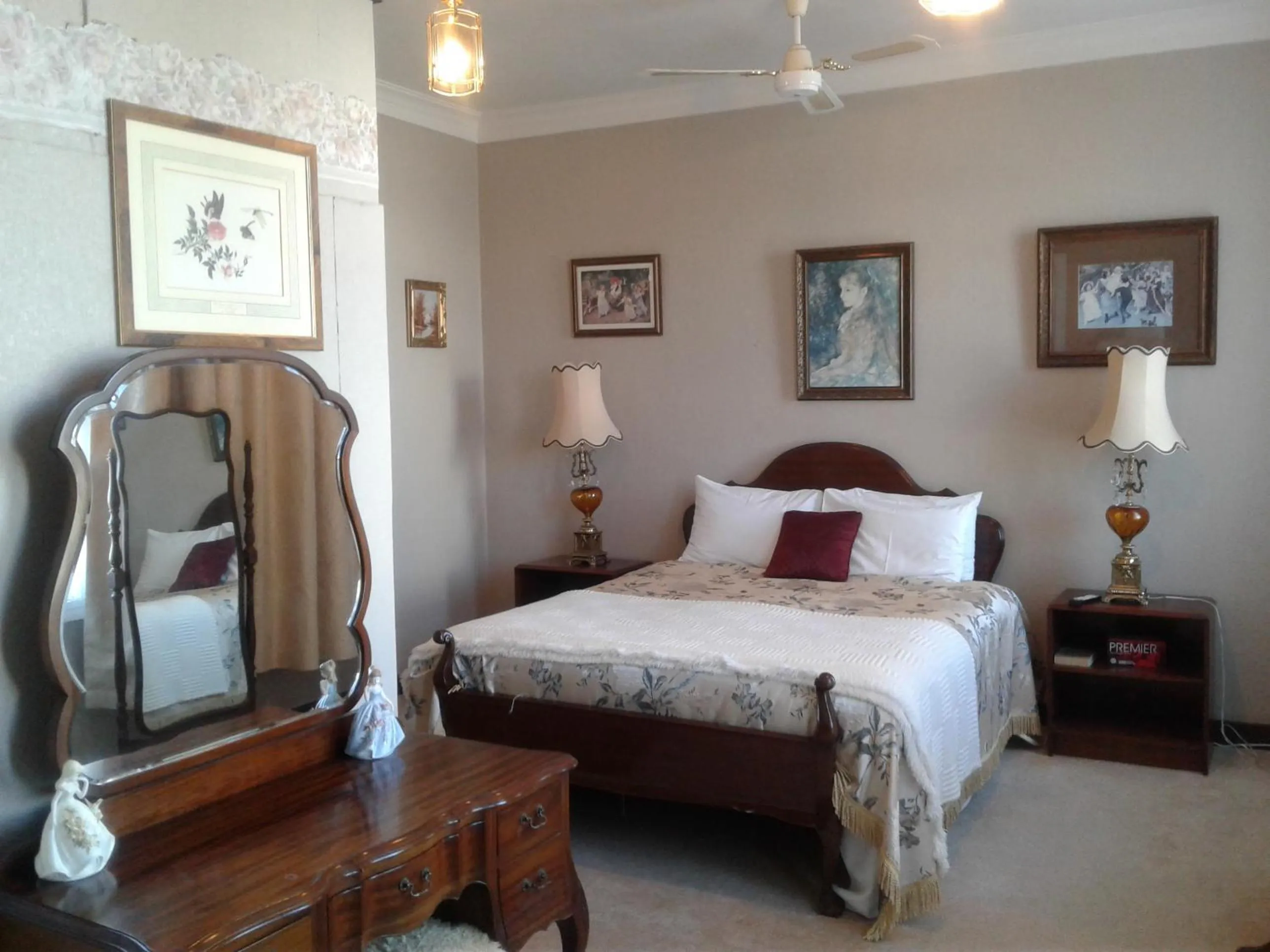 The Grand Hotel Wanganui