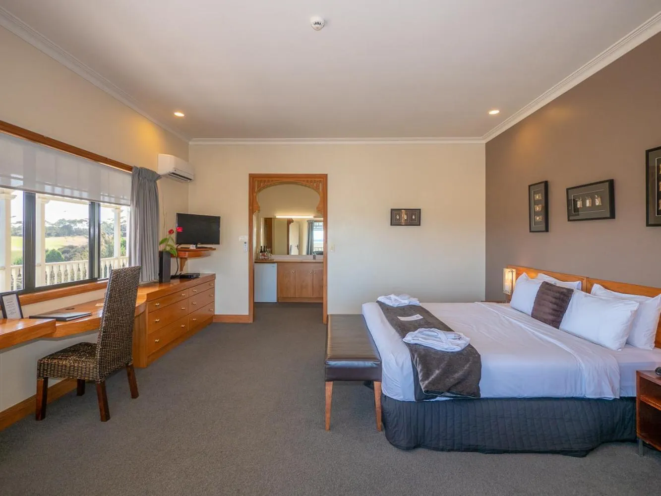 Bed in Carrington Estate