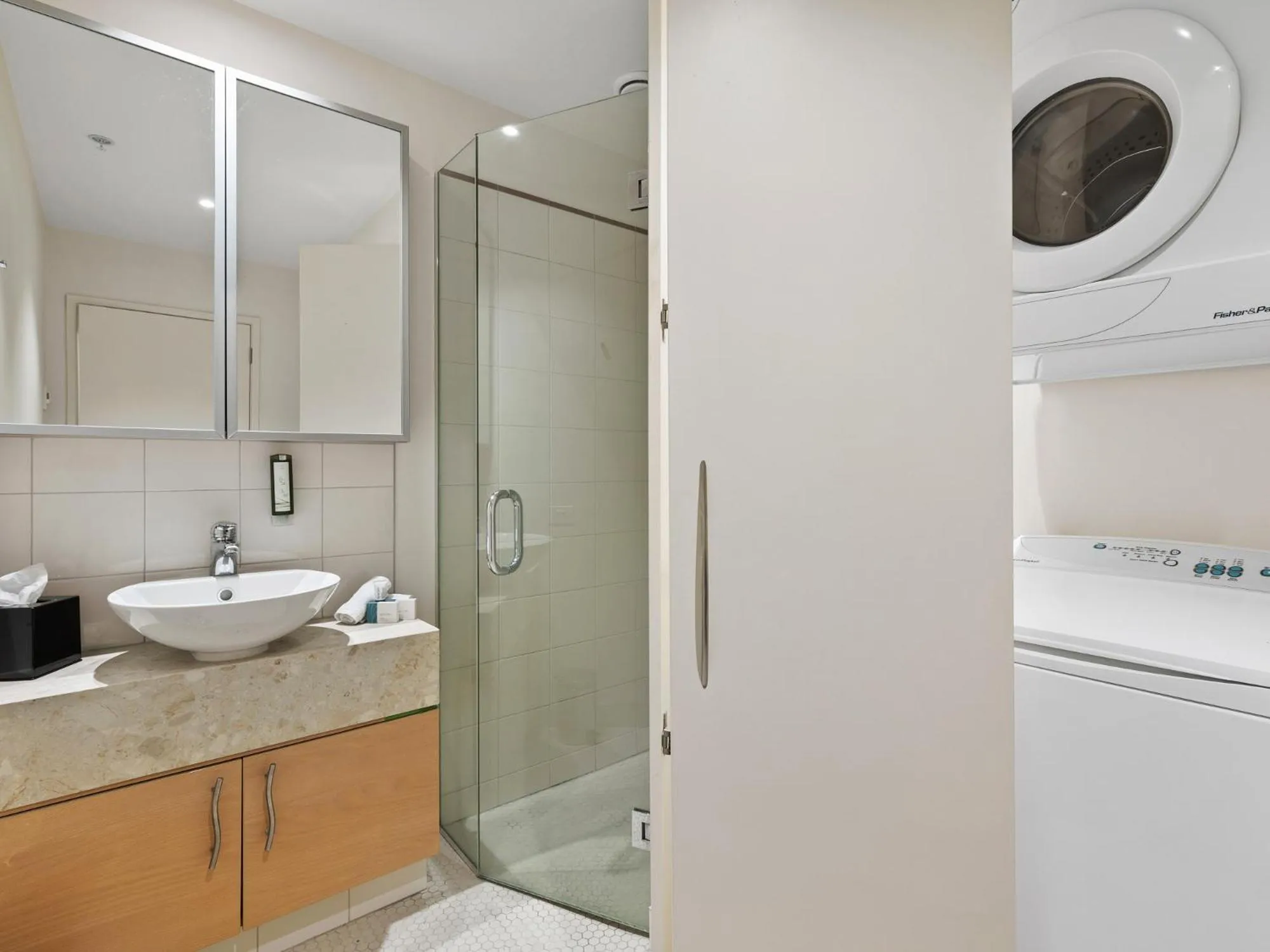 Shower in Marsden Suites Nautilus Orewa