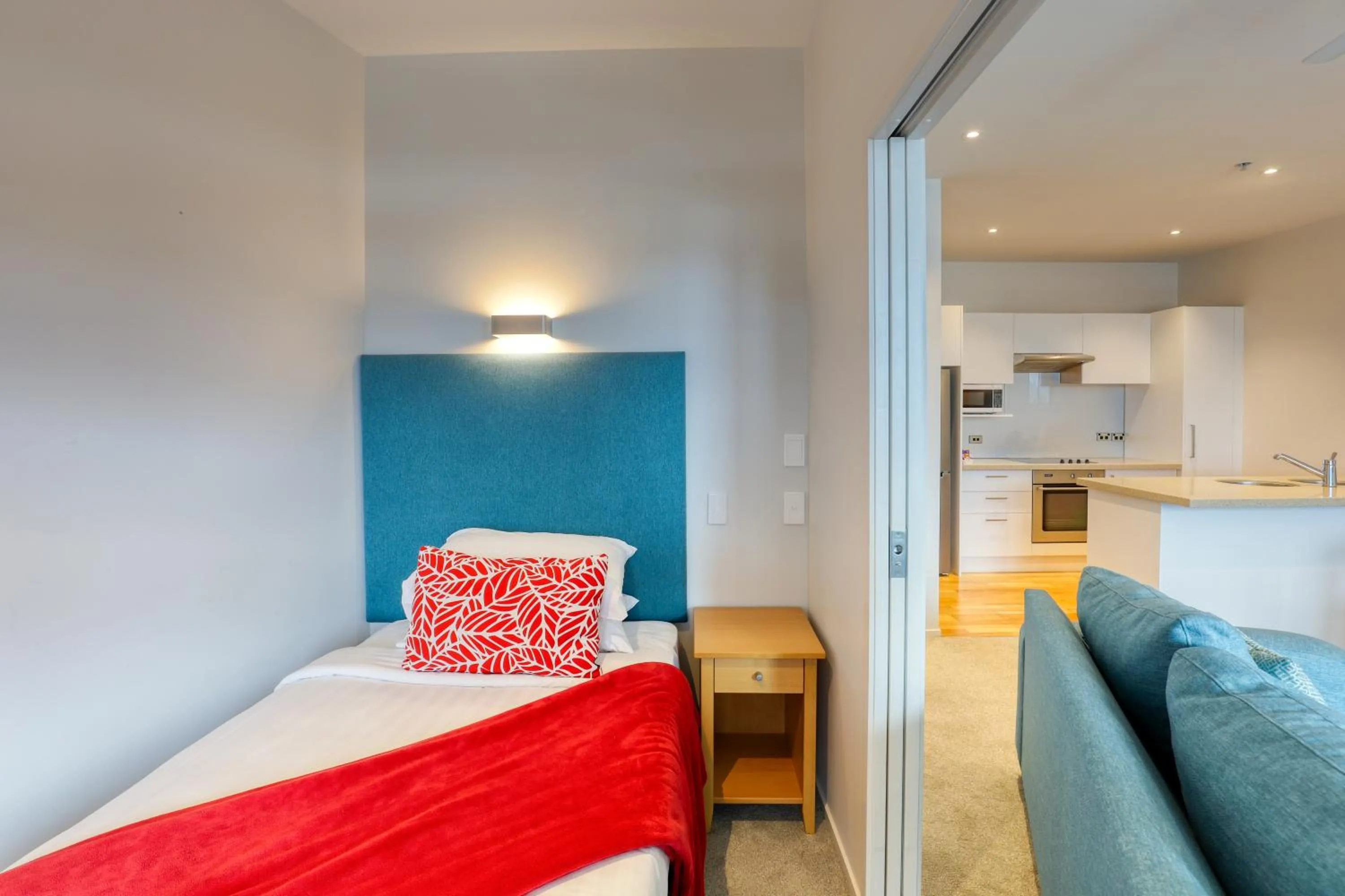 Bedroom, Bed in Marsden Suites Nautilus Orewa