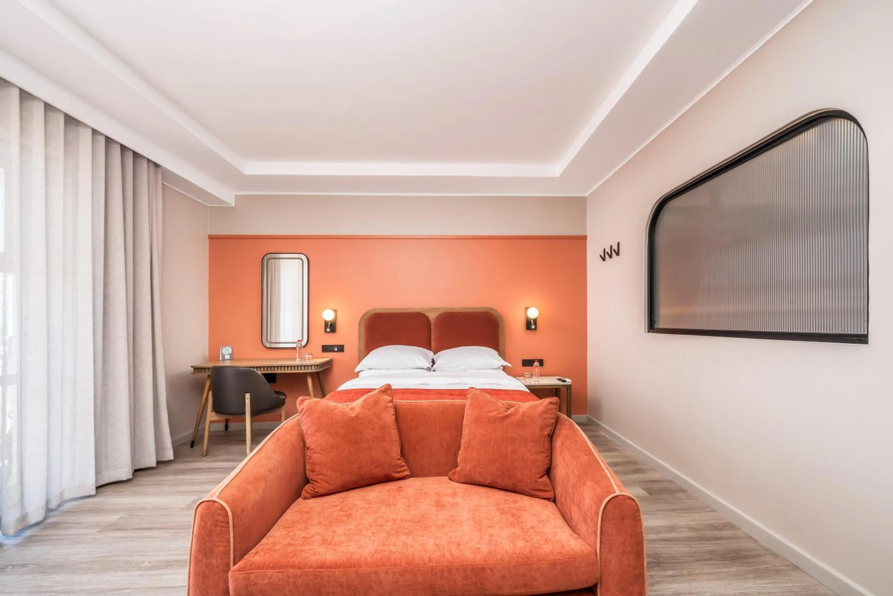 Bedroom, Bed in Courtyard Hotel Gqeberha