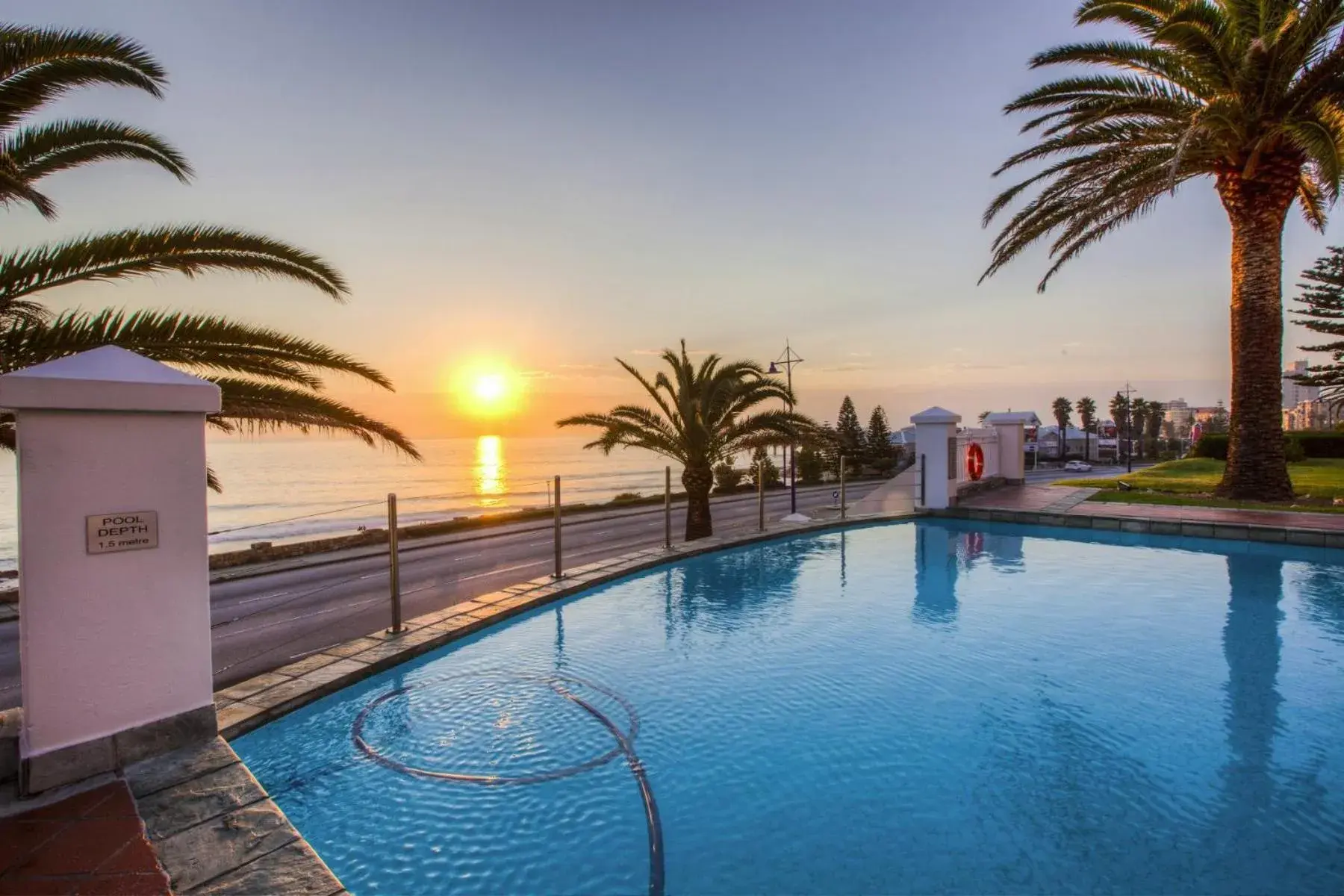 Swimming pool in Courtyard Hotel Gqeberha Swimming pool in Courtyard Hotel Gqeberha