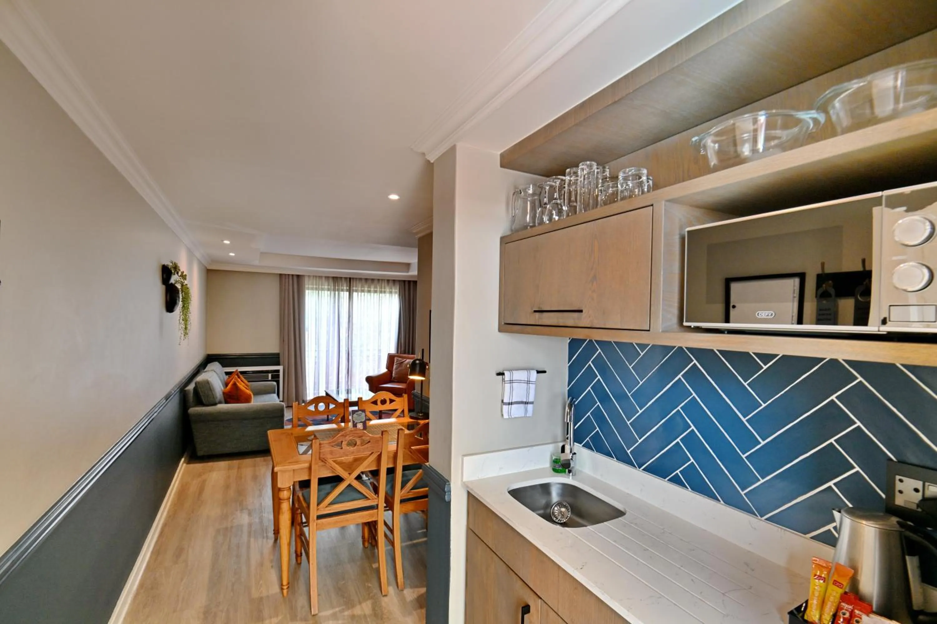 Kitchen or kitchenette in Courtyard Hotel Rosebank