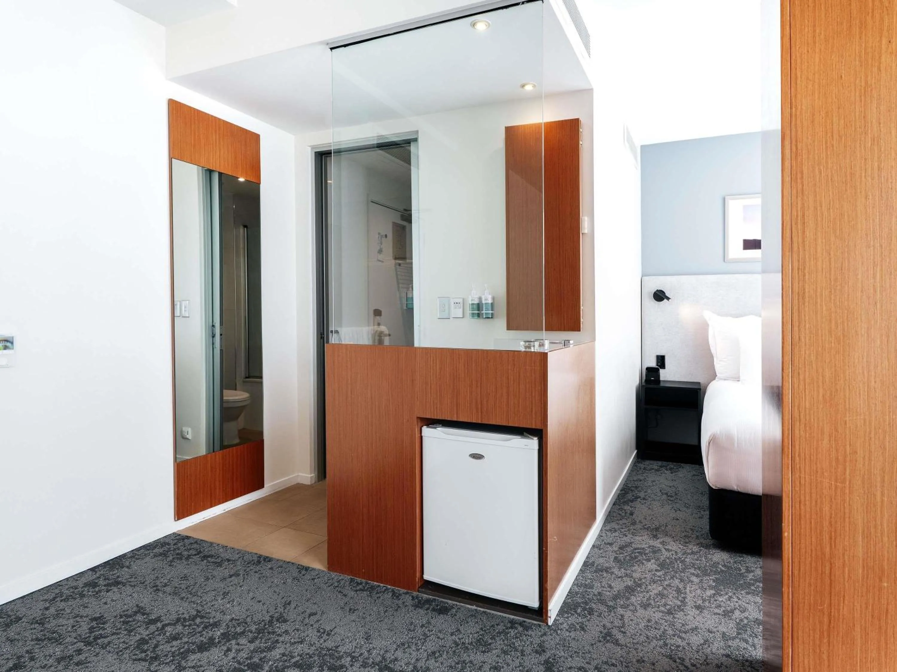 Bedroom, Bed in Novotel Christchurch Cathedral Square