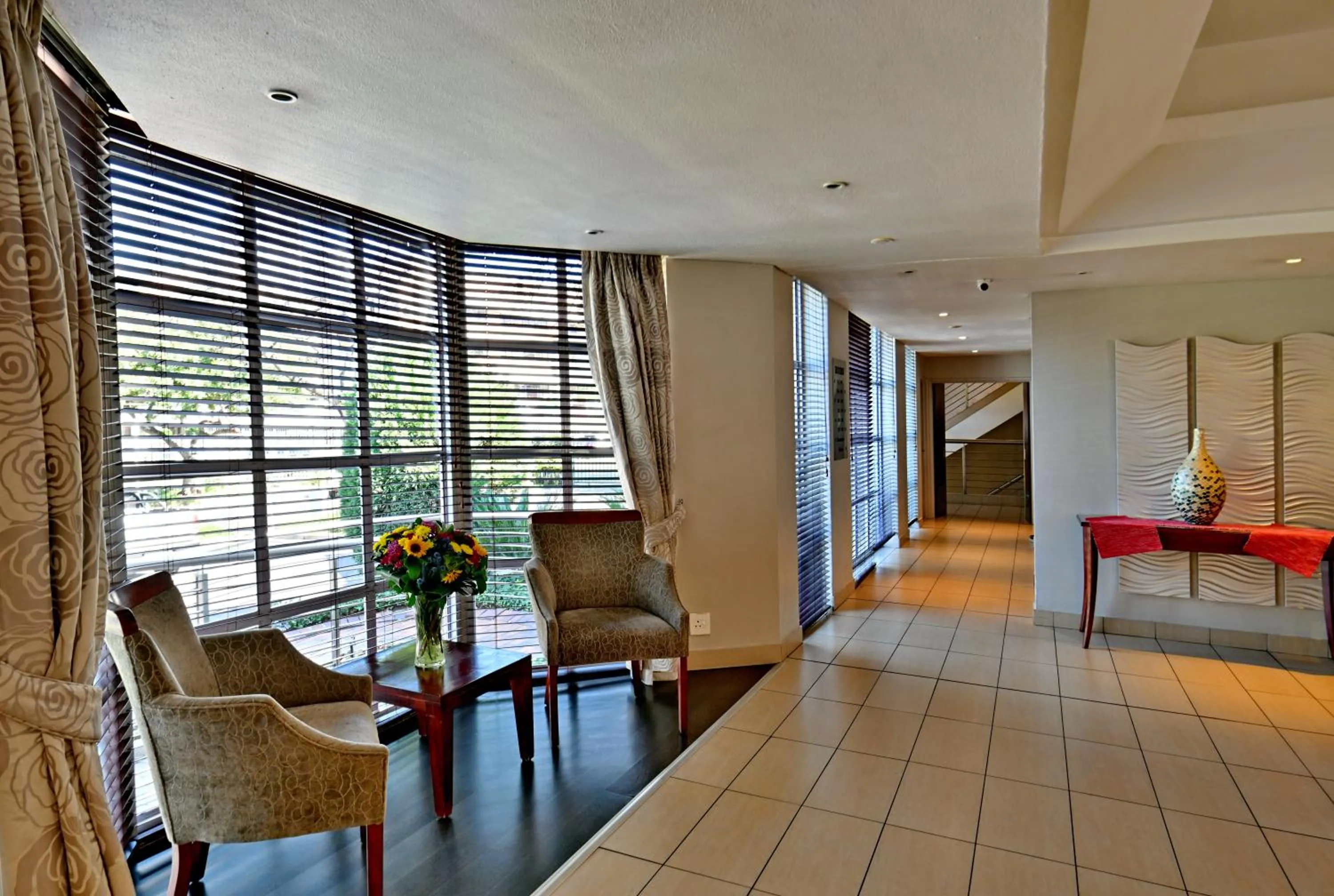 Seating area in City Lodge Hotel Sandton, Morningside