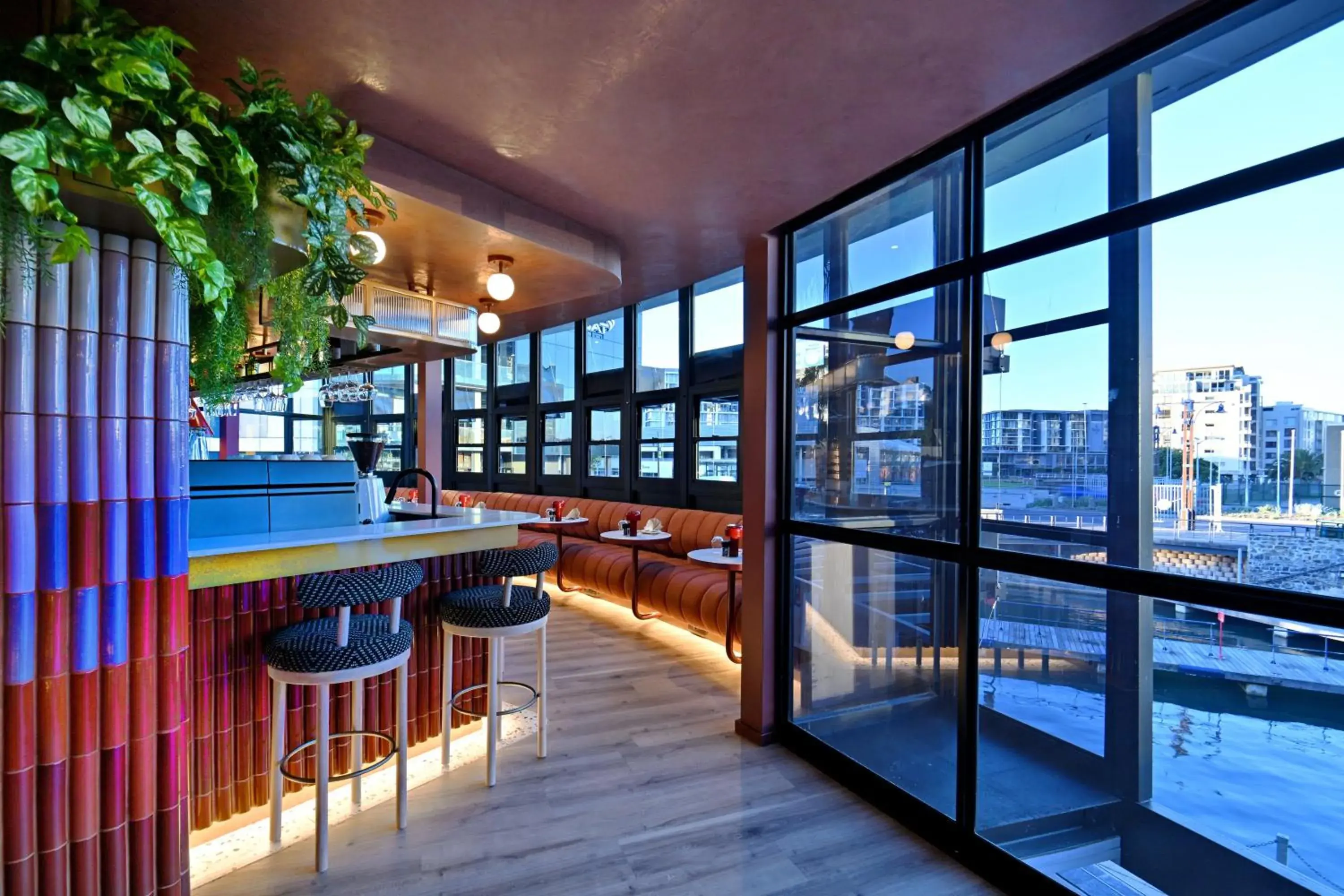 Lounge or bar in City Lodge Hotel V&A Waterfront Lounge or bar in City Lodge Hotel V&A Waterfront