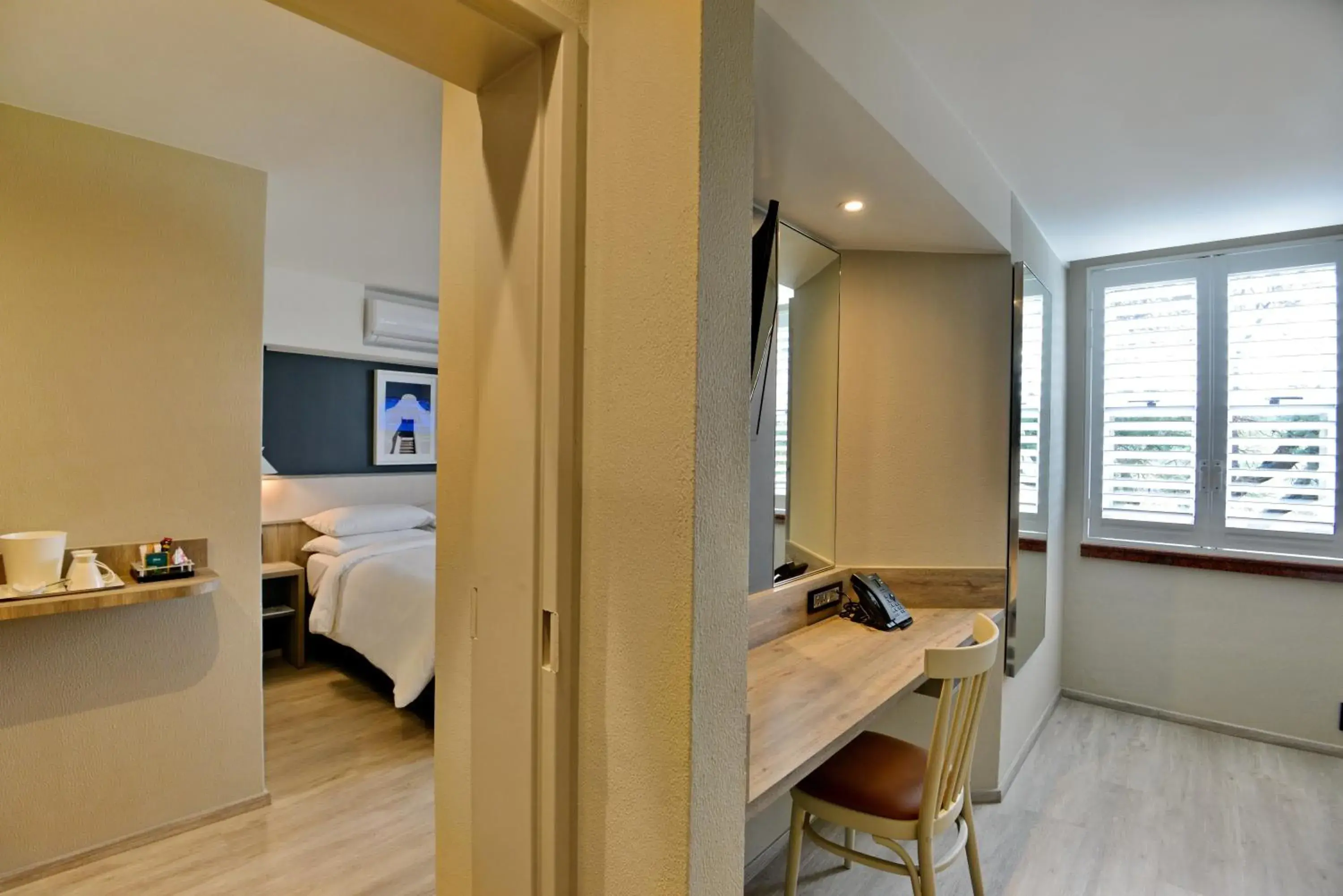 View (from property/room), Bed in Town Lodge Bellville View (from property/room), Bed in Town Lodge Bellville