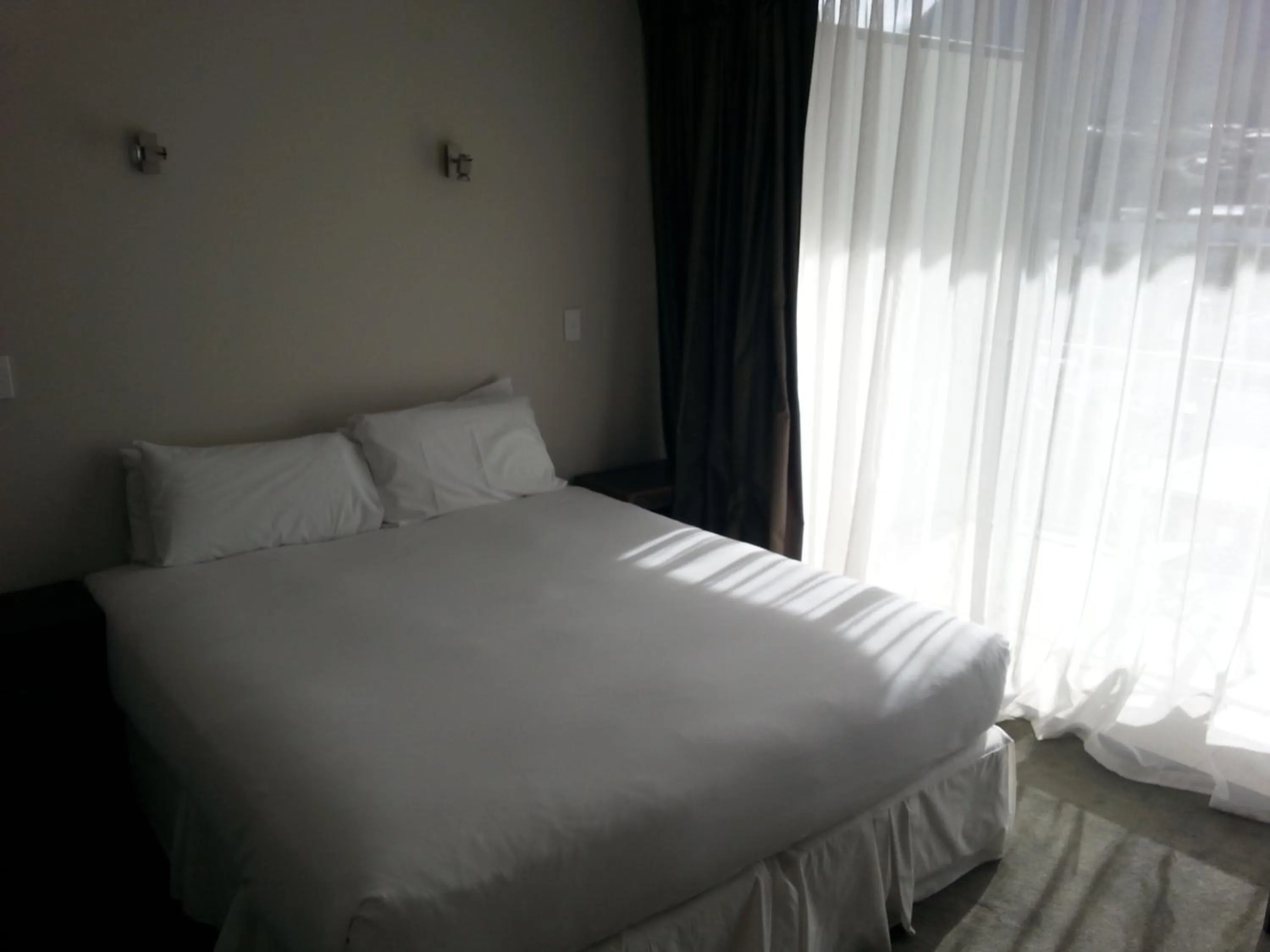 Bedroom, Bed in Edit Picton