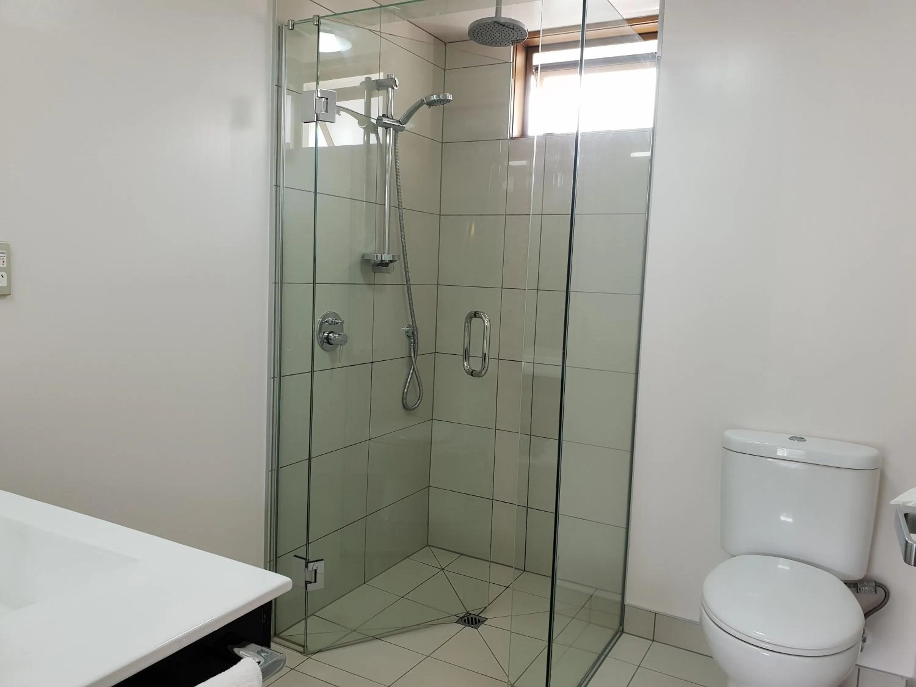 Shower in Edit Picton