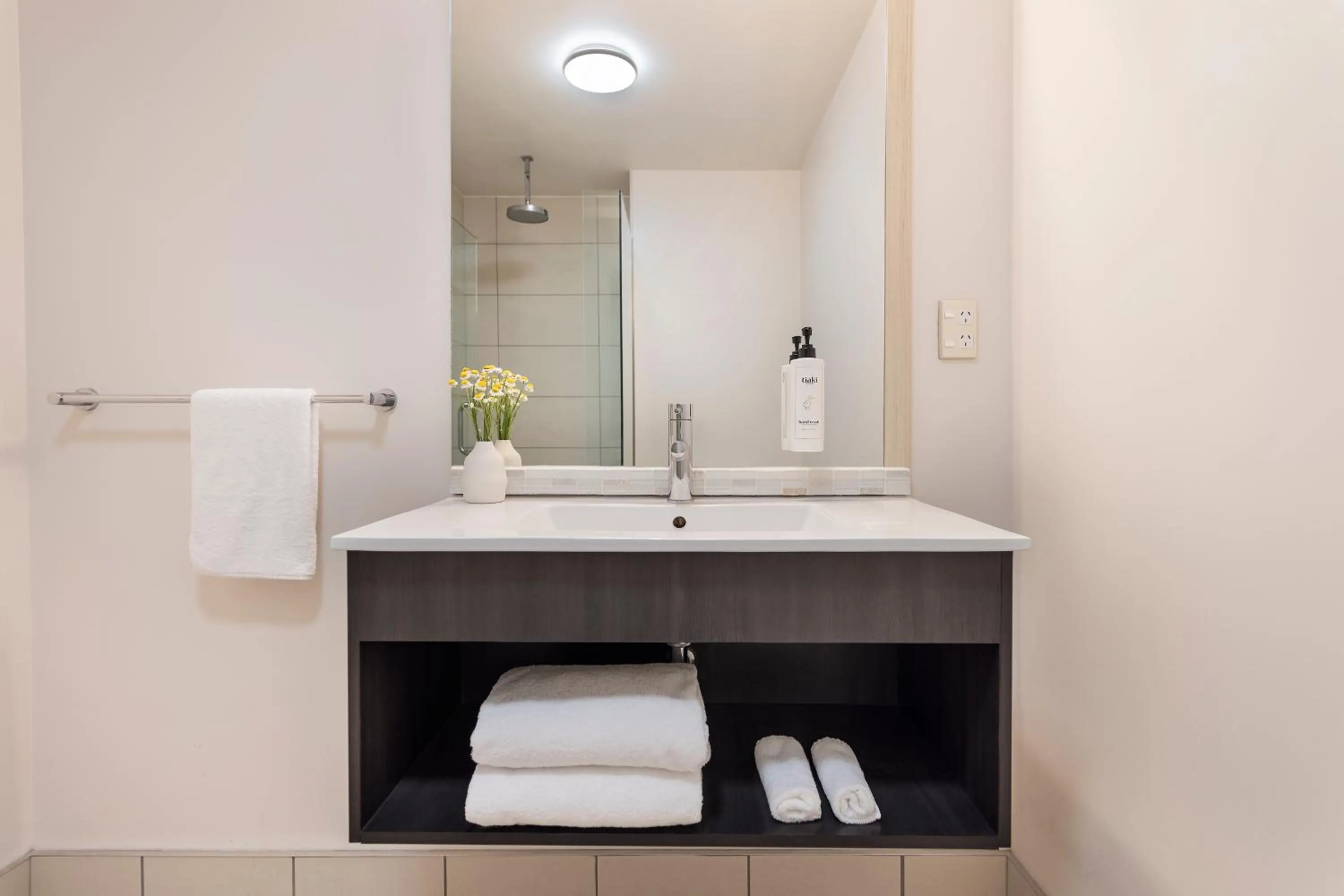 Toilet in Edit Picton