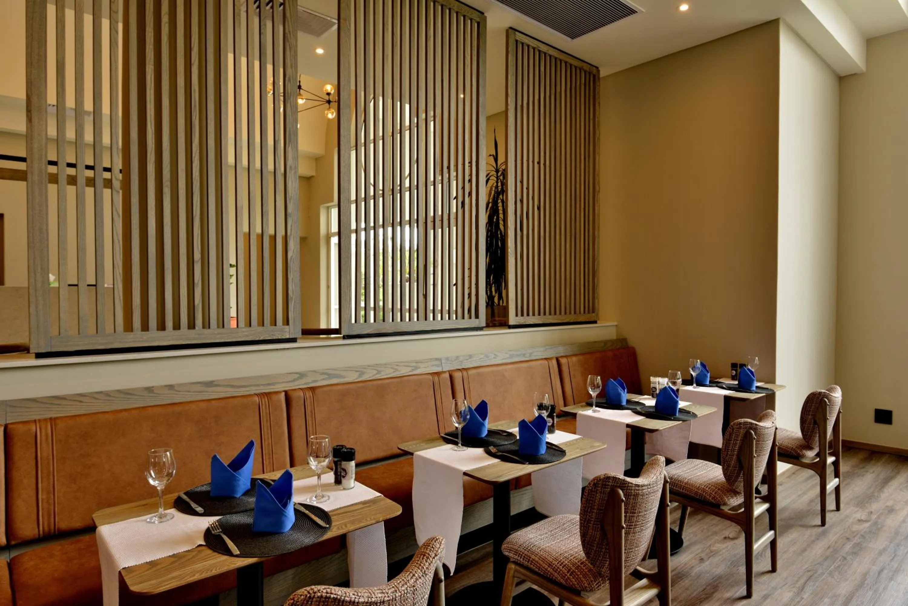 Breakfast in Town Lodge George