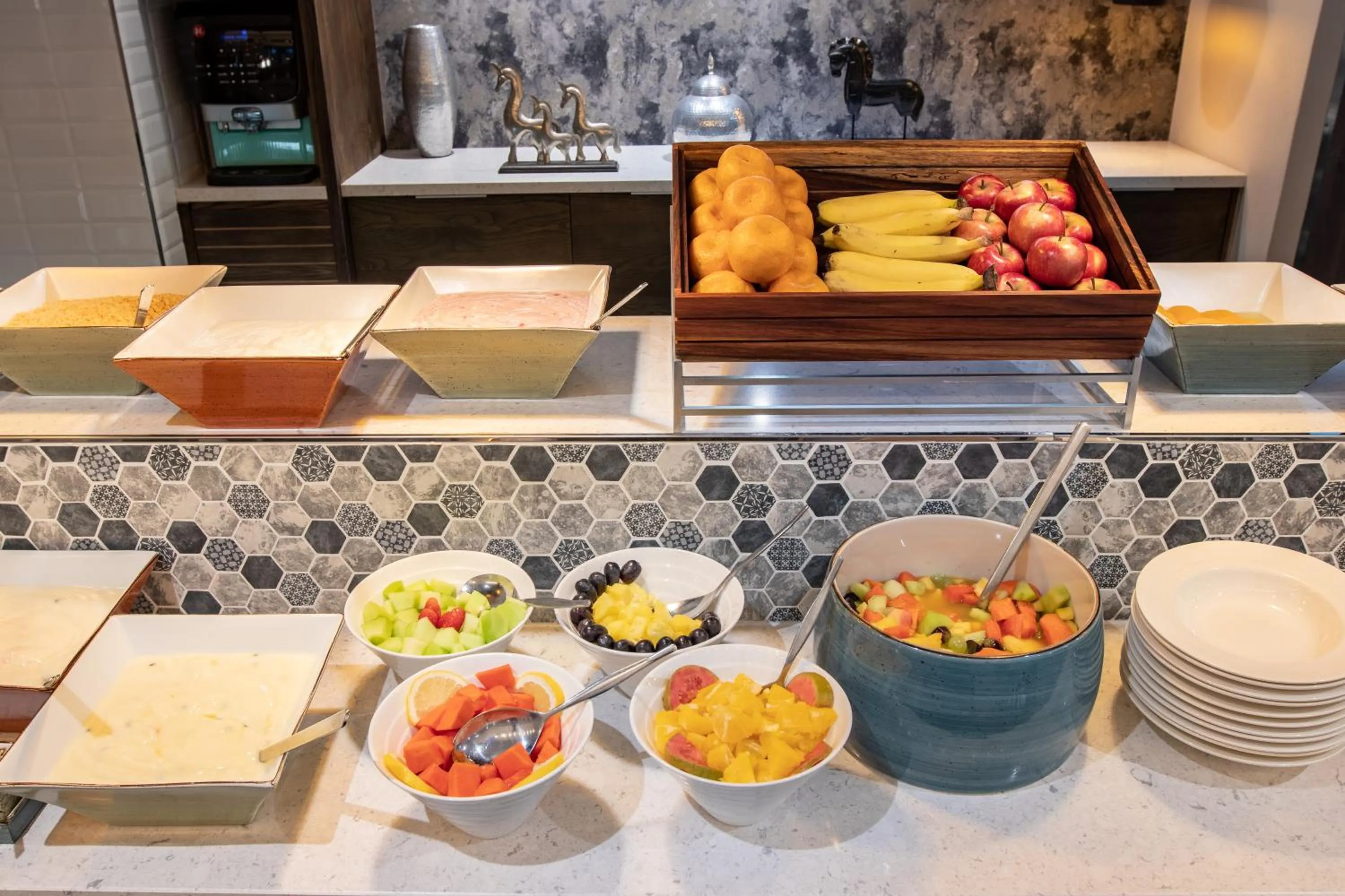 Food and drinks in Town Lodge Johannesburg Airport