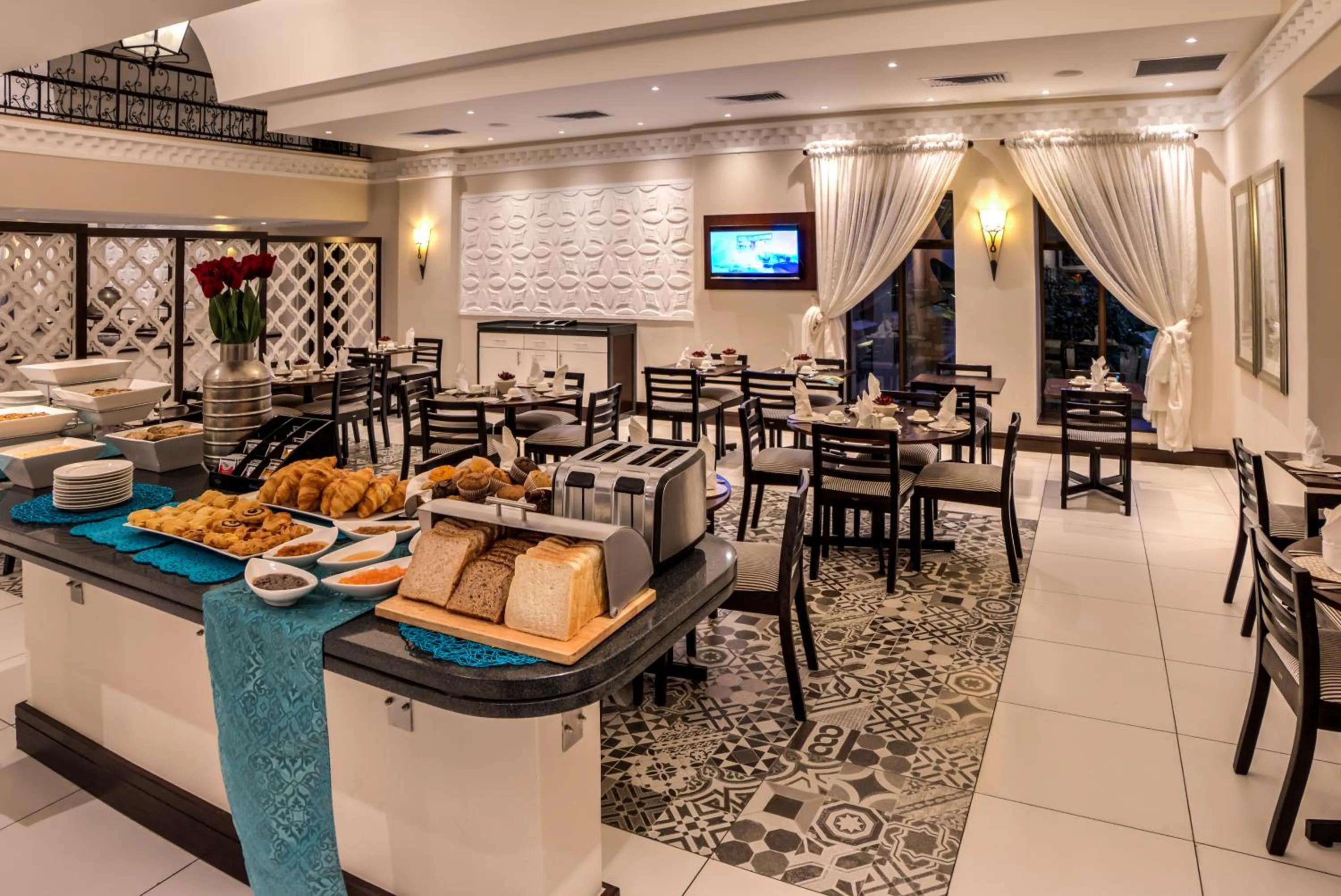 Restaurant/places to eat in Town Lodge Polokwane