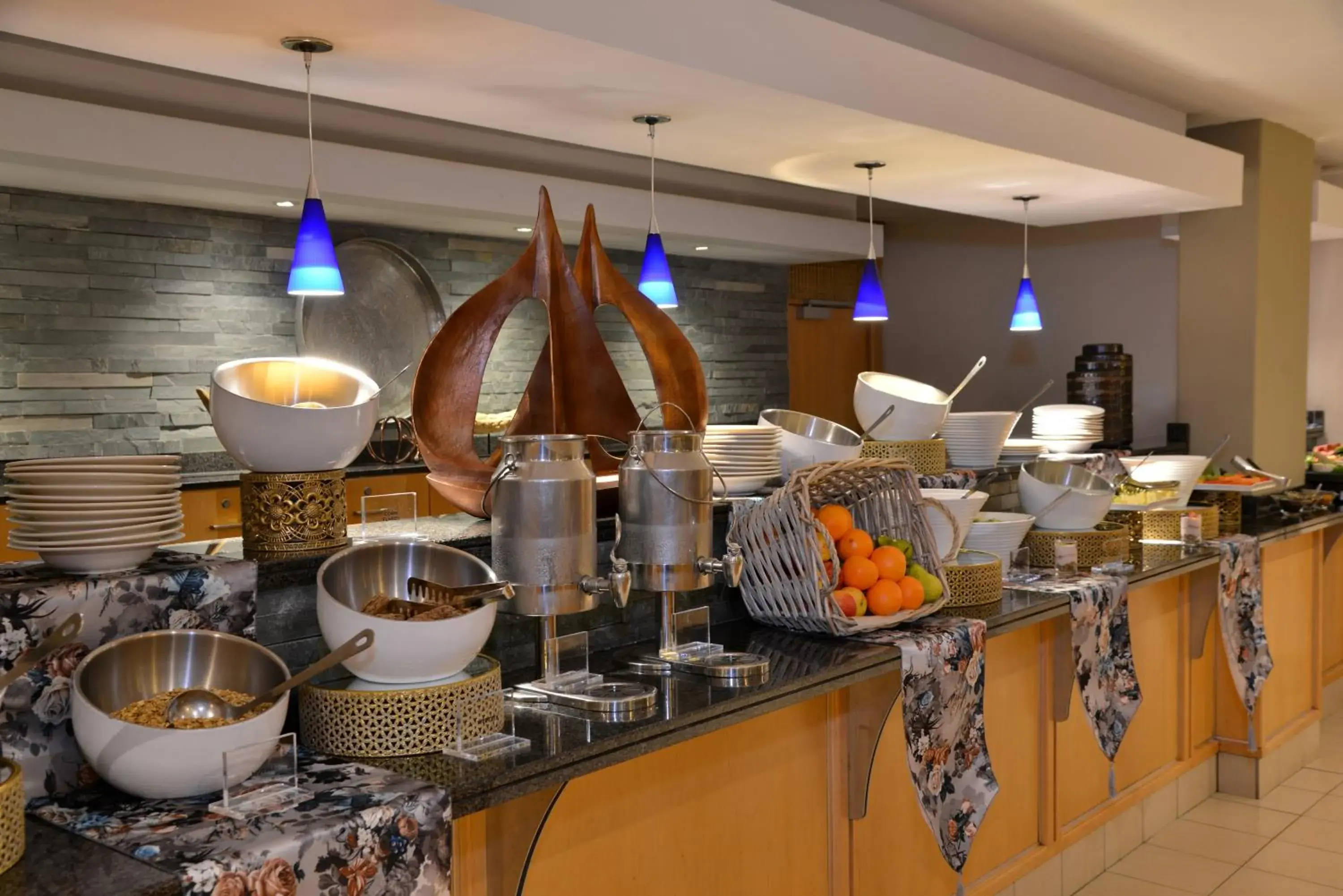 Buffet breakfast in Road Lodge Sandton Buffet breakfast in Road Lodge Sandton