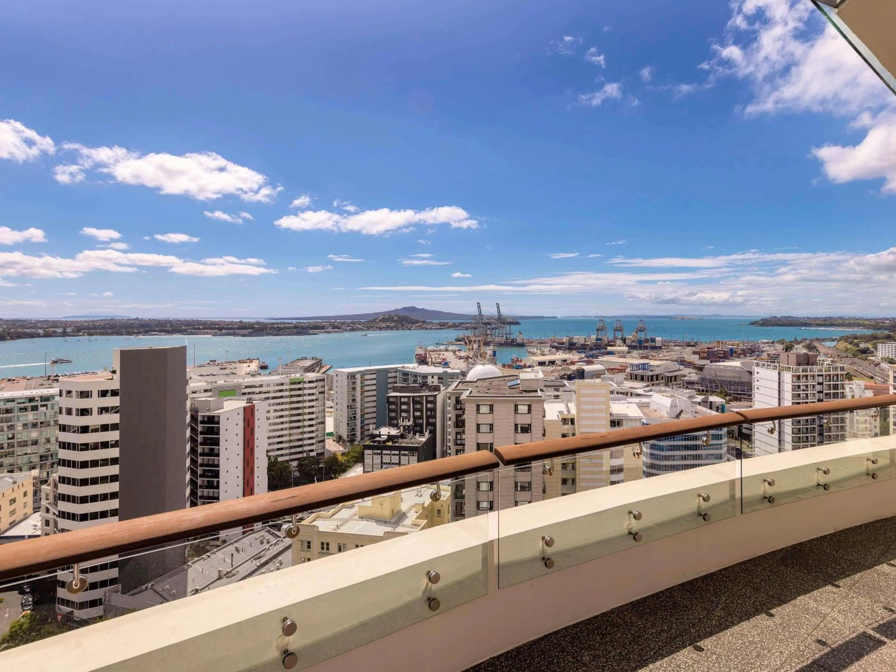 Property building in Pullman Auckland Hotel & Apartments