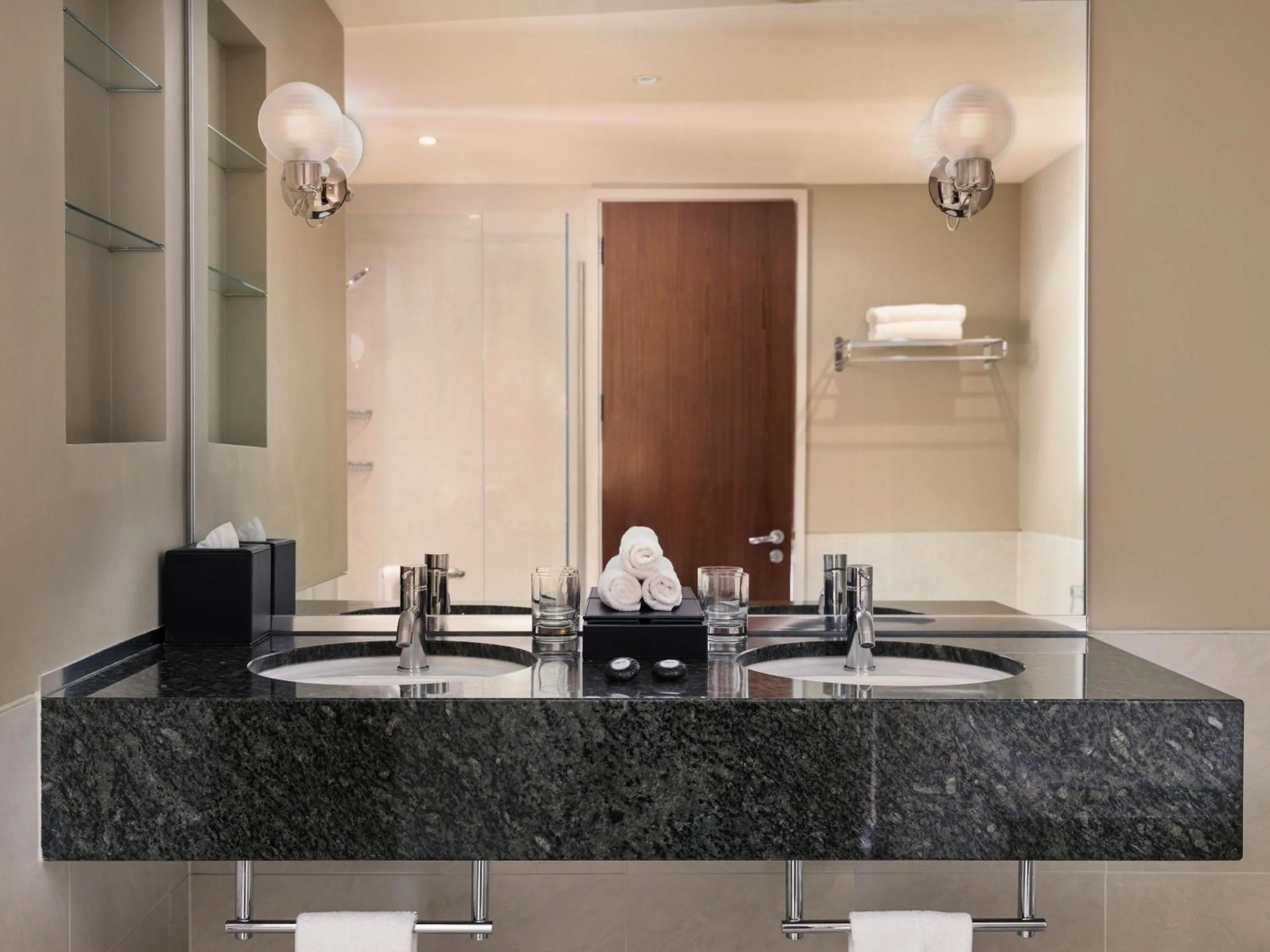 Bedroom in Pullman Auckland Hotel & Apartments