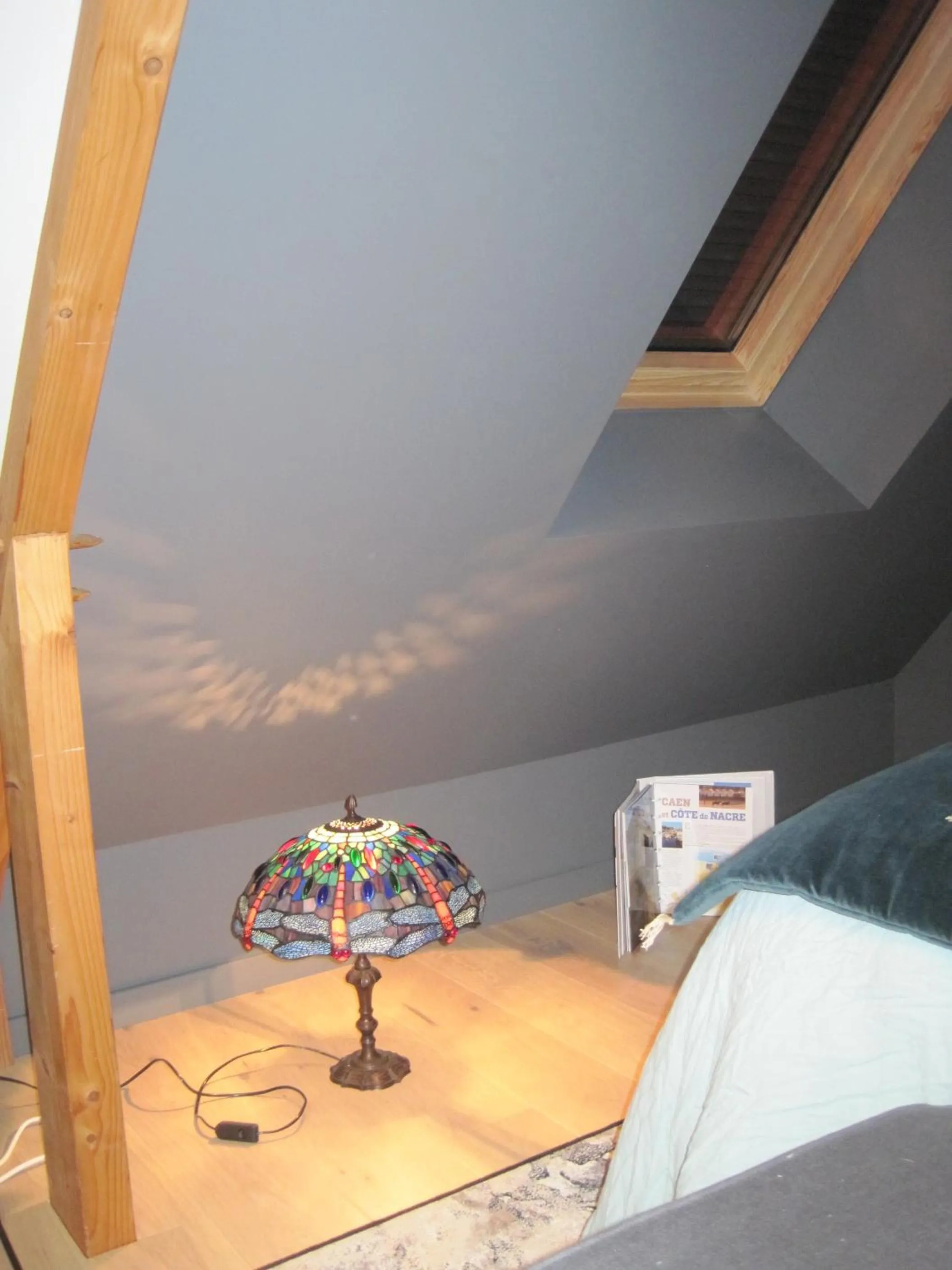 Decorative detail in Le bouddha du lac