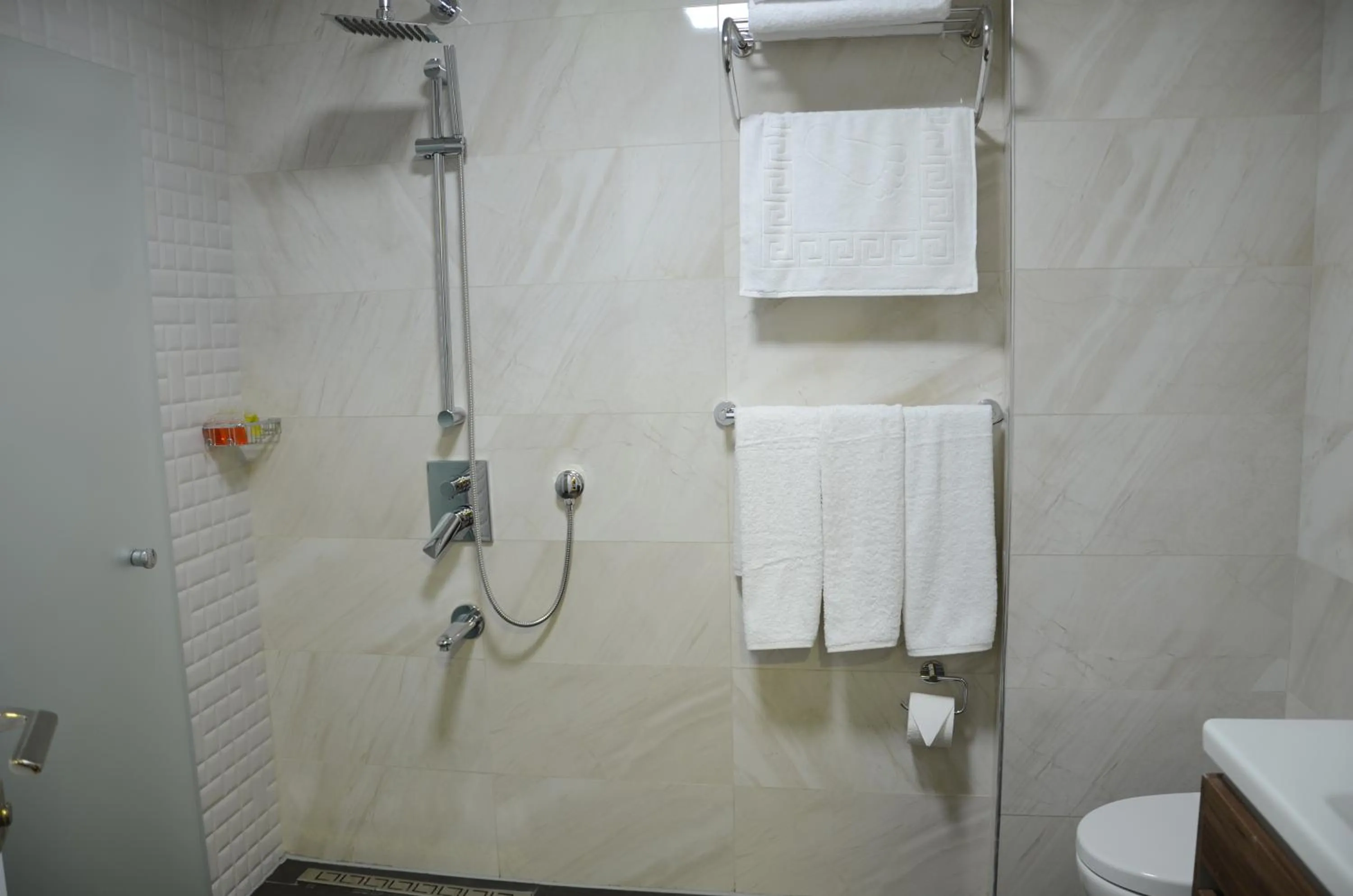 Bathroom in Safa Royal Museum Hotel