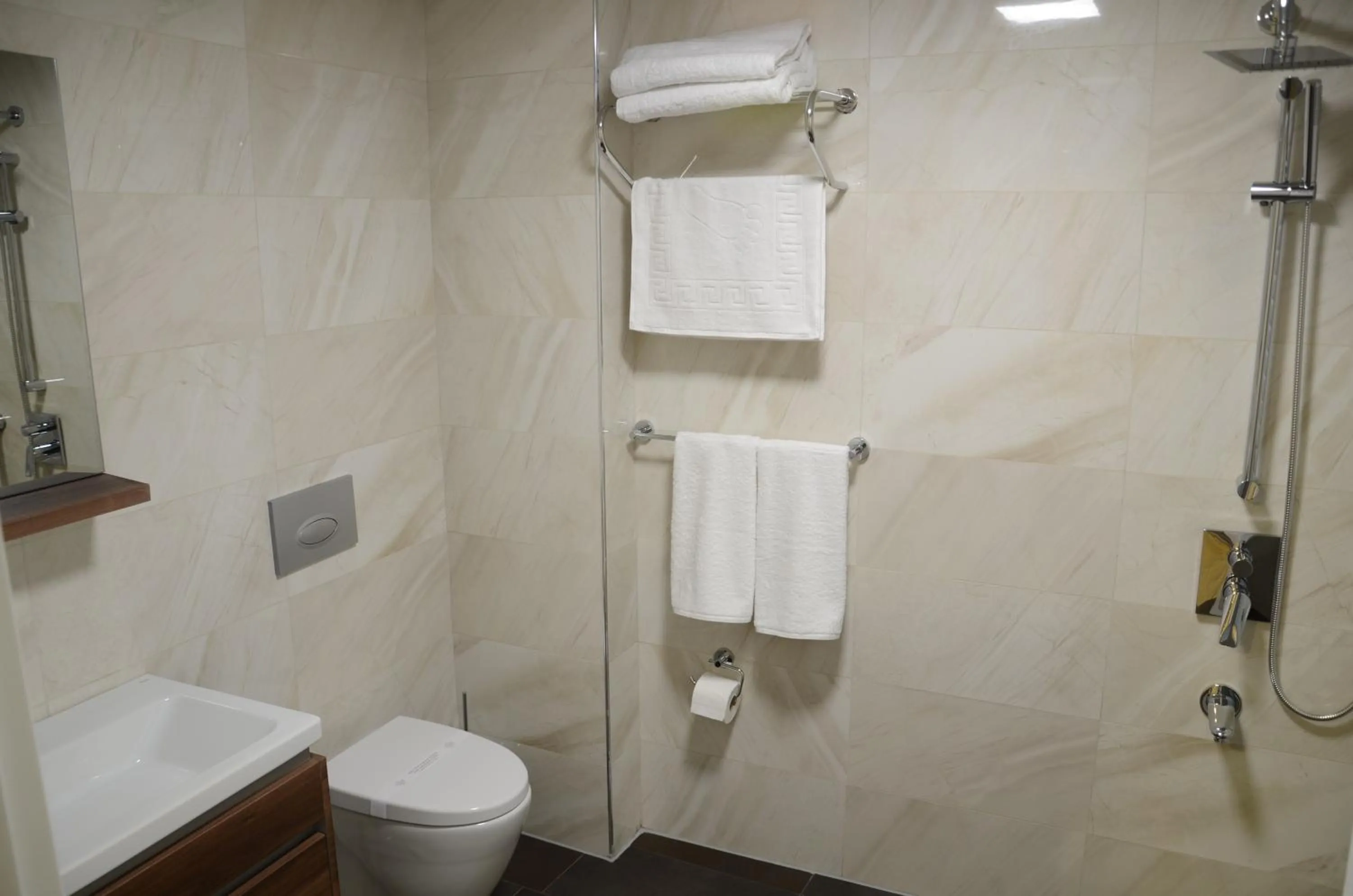 Bathroom in Safa Royal Museum Hotel