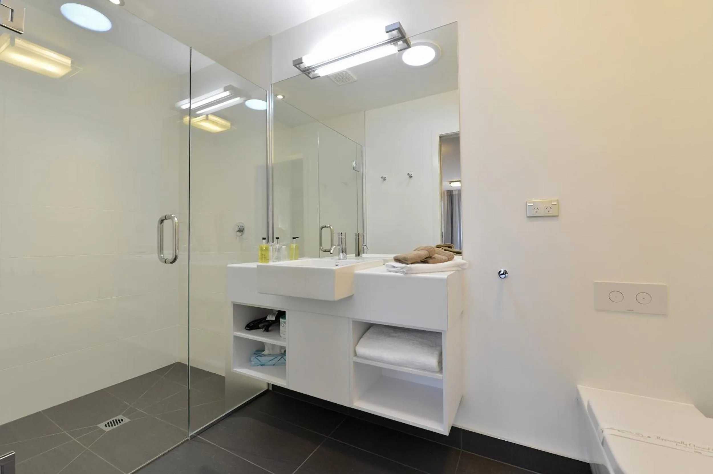 Bathroom in Kerikeri Homestead Motel & Apartments