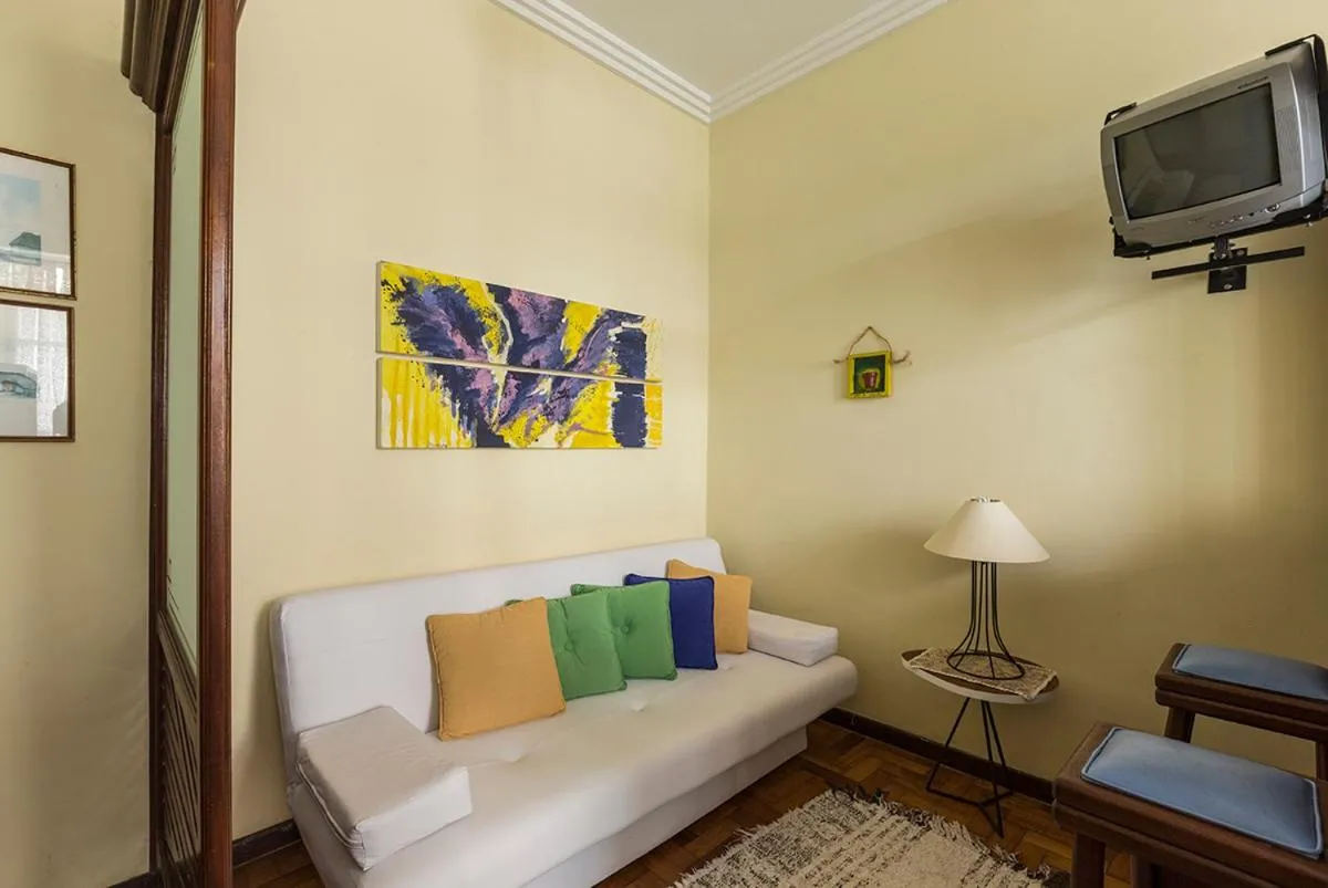 Apartamento No Leme