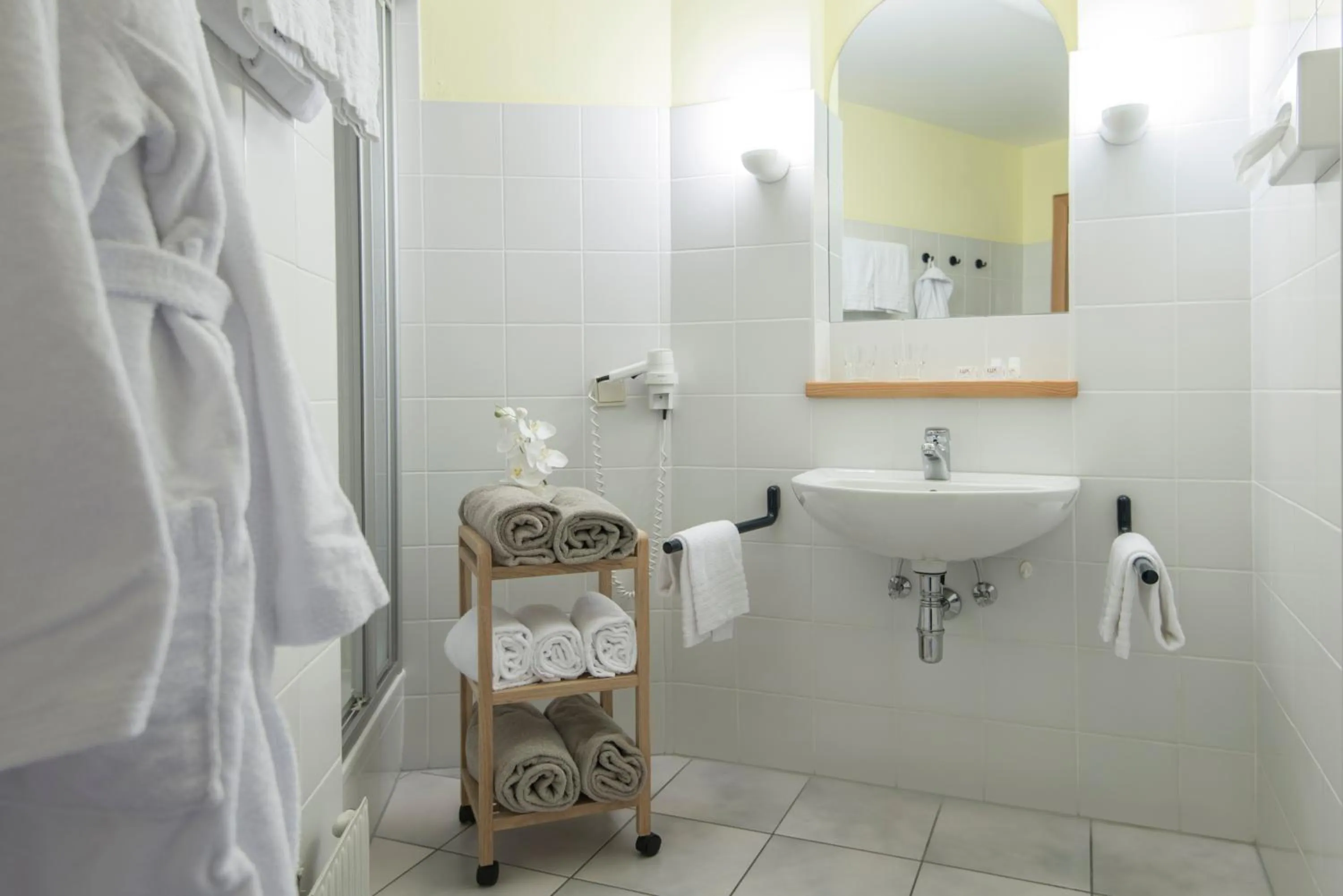 Shower in Hotel Das Gastein - ganzjährig inklusive Alpentherme Gastein & Sommersaison inklusive Gasteiner Bergbahnen