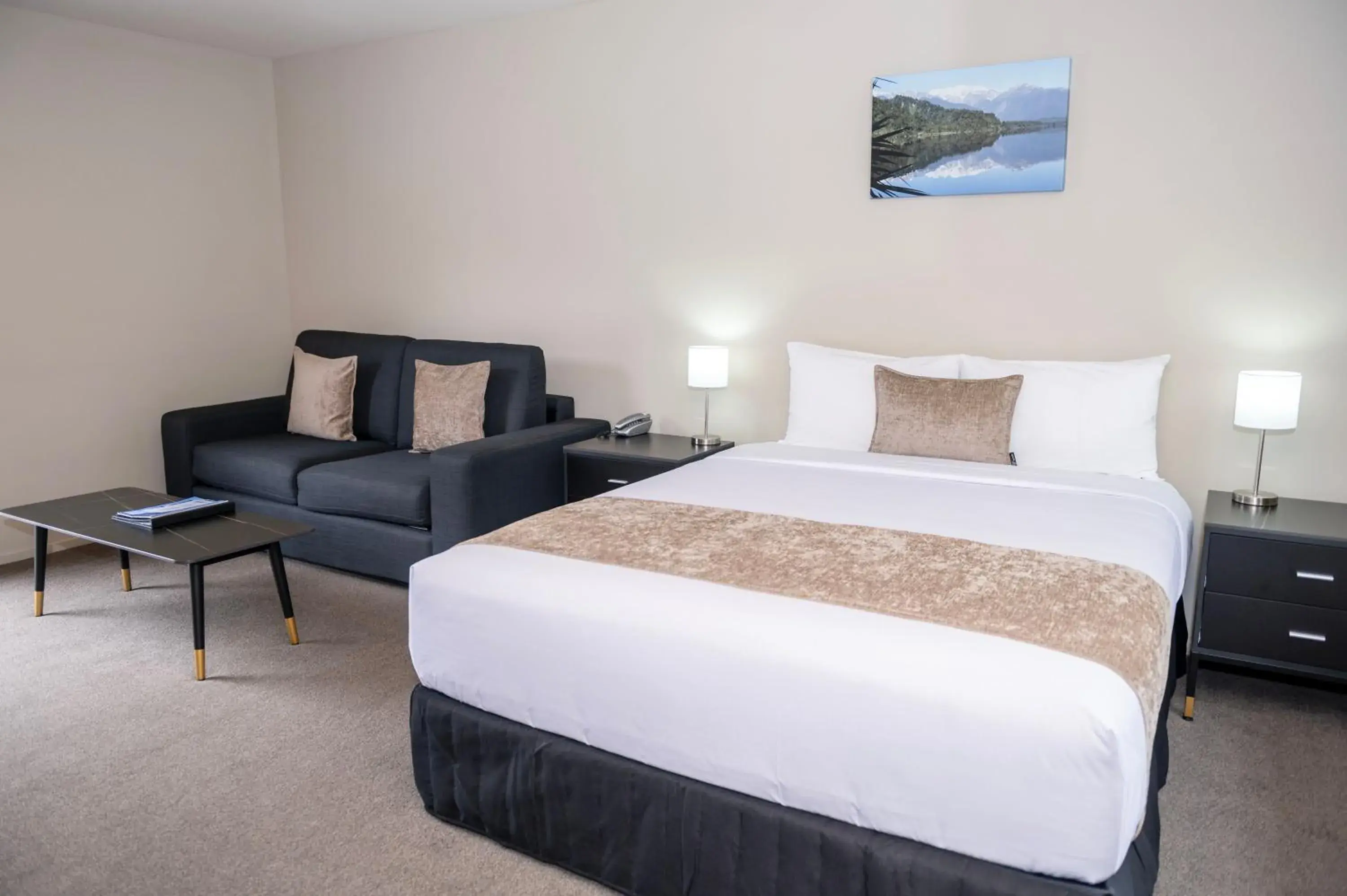 Bedroom, Bed in 58 On Cron Motel Bedroom, Bed in 58 On Cron Motel