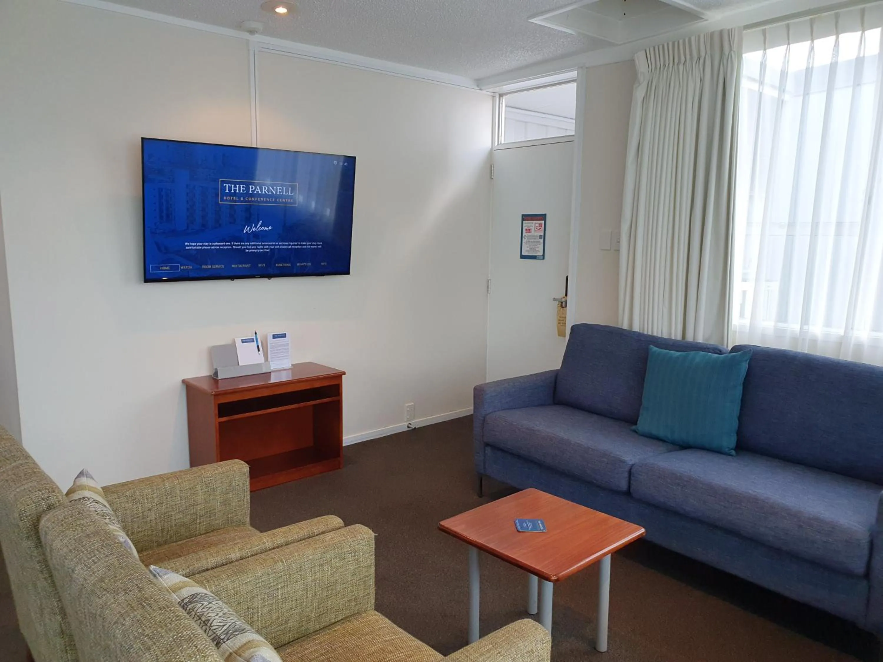TV and multimedia in The Parnell Hotel & Conference Centre