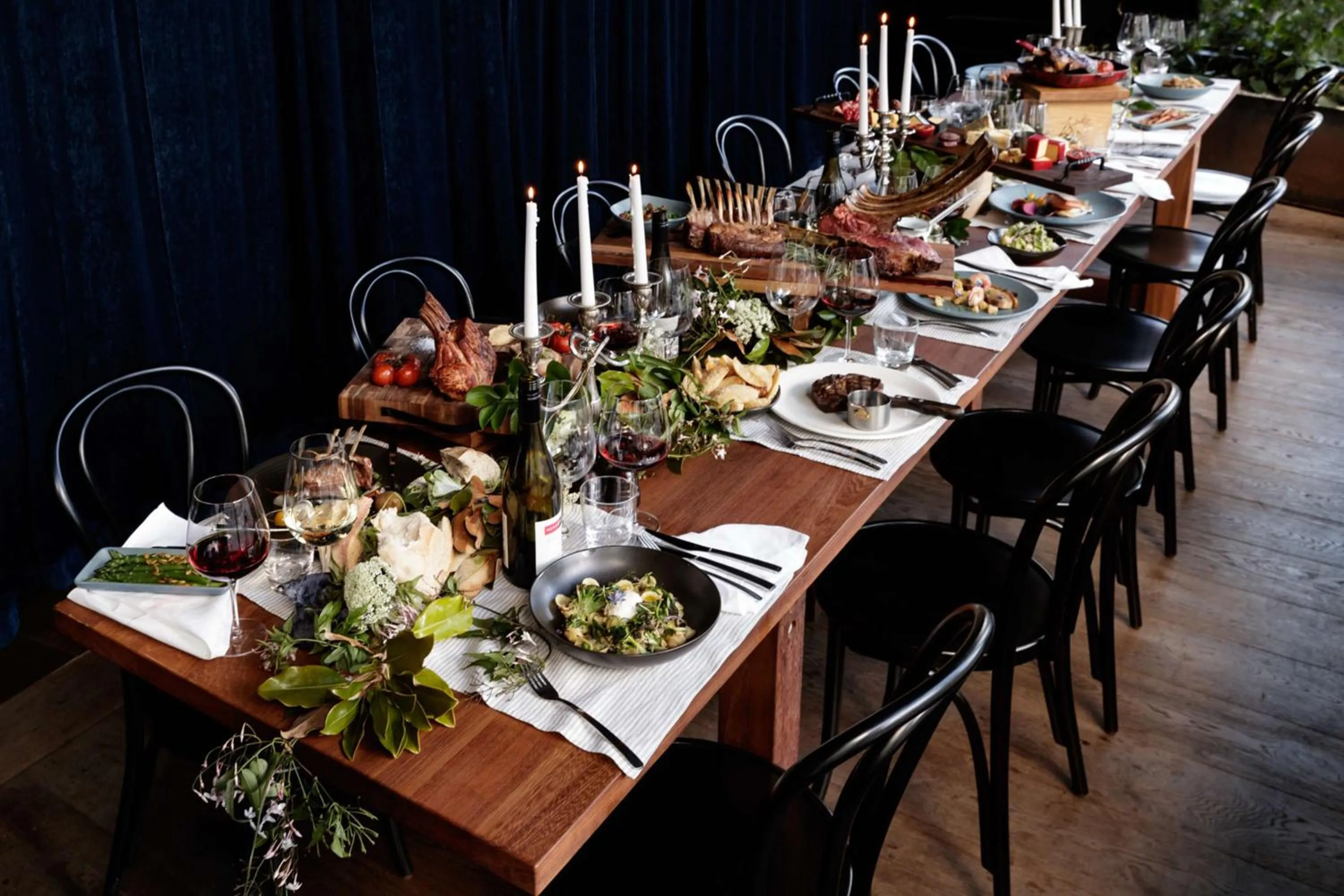 Restaurant/places to eat in Rydges Wellington