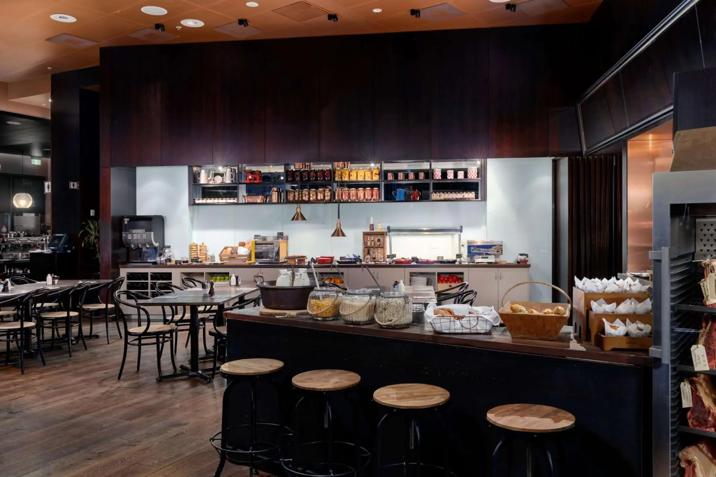 Restaurant/places to eat in Rydges Wellington Restaurant/places to eat in Rydges Wellington