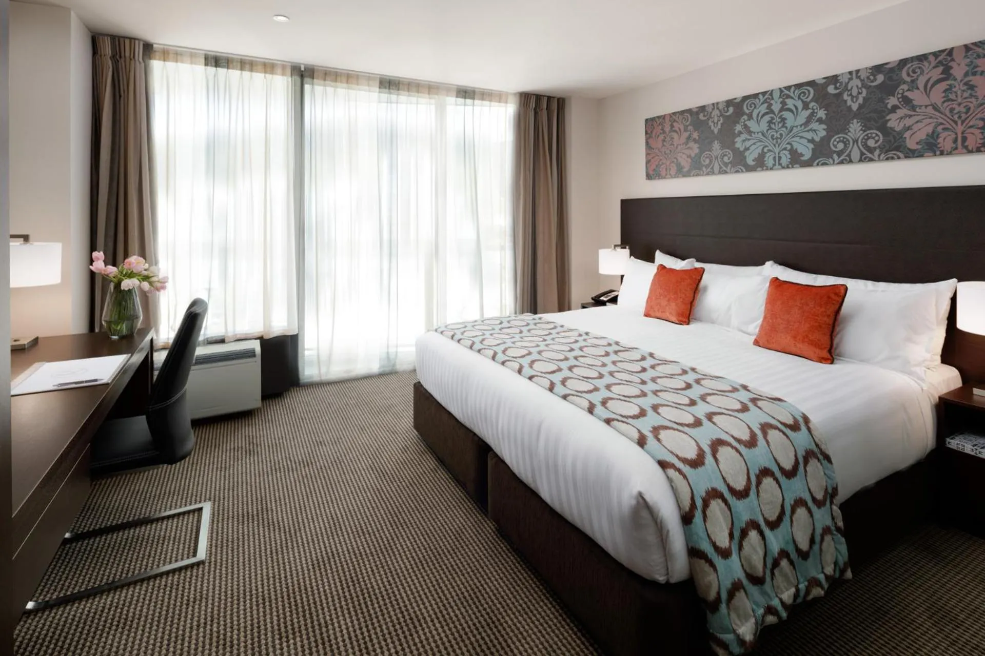 Property building, Bed in Rydges Wellington