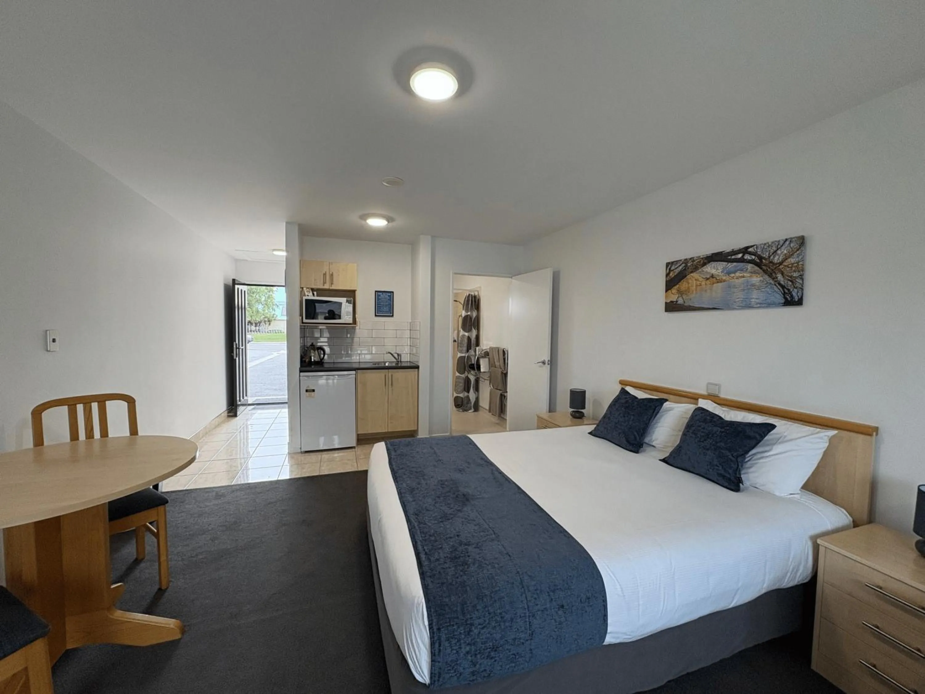 Bed in ASURE Central Gold Motel Cromwell