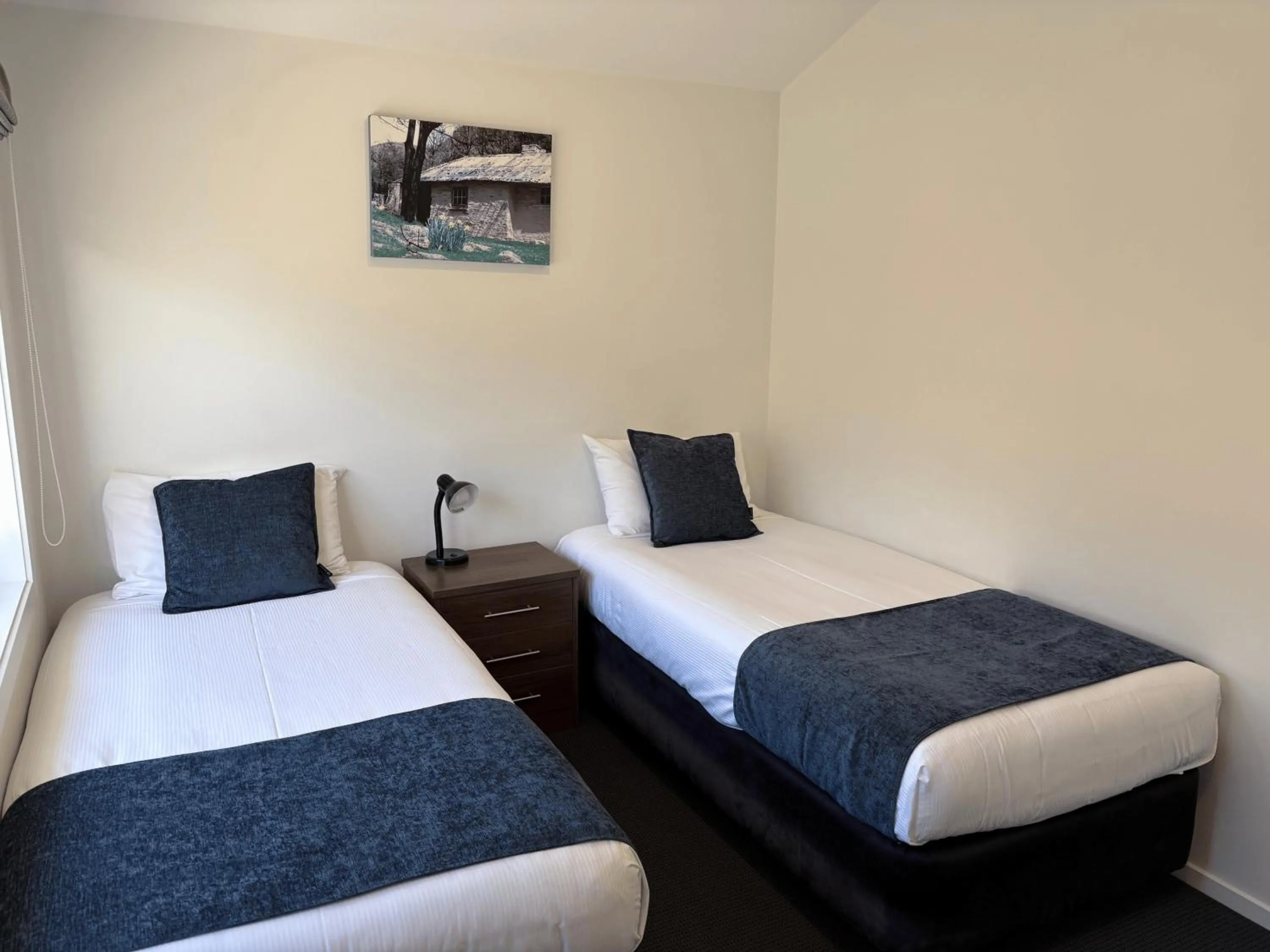 Bed in ASURE Central Gold Motel Cromwell