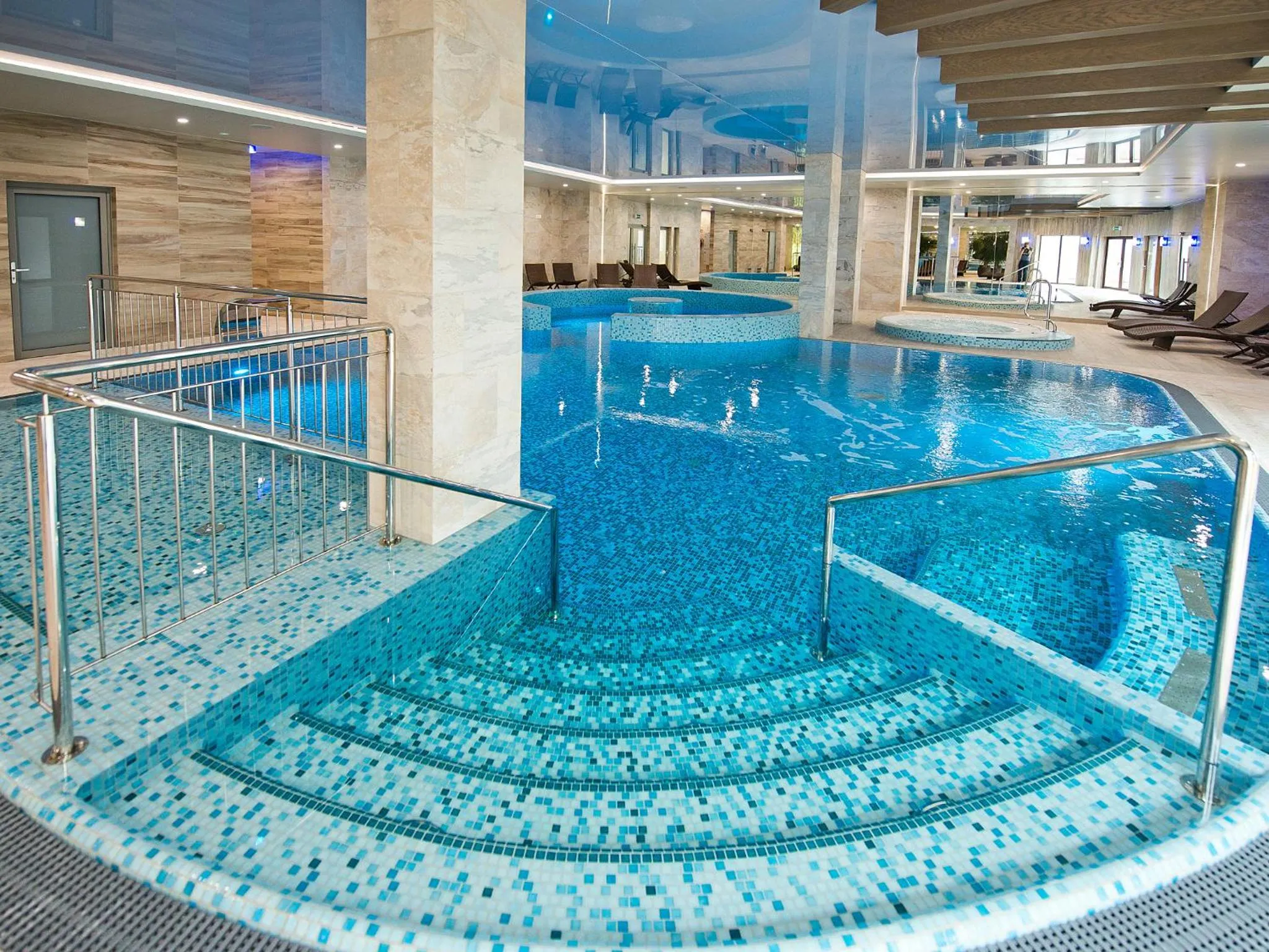 Hot Tub in Hotel Molo Resort