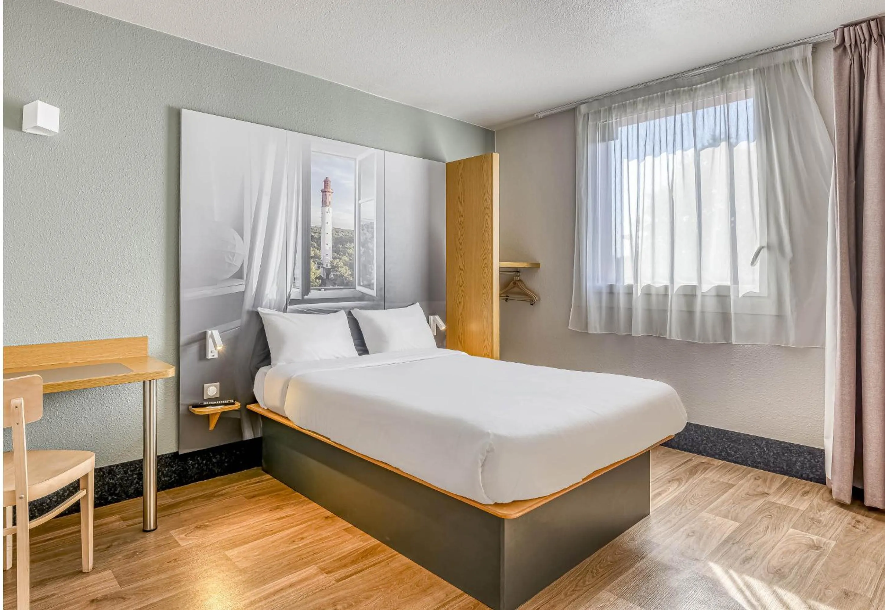 Bedroom, Bed in B&B HOTEL Bordeaux Sud Mios 3 étoiles