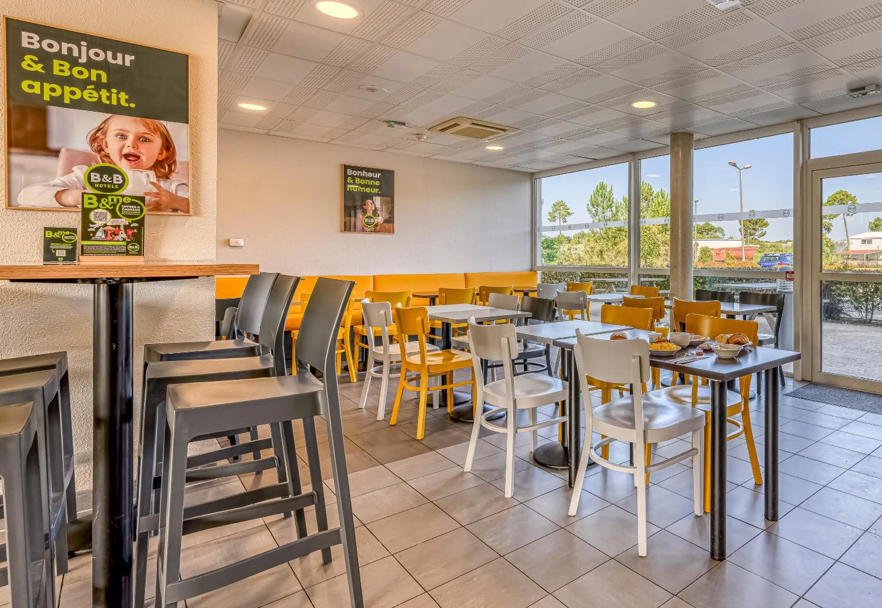 Restaurant/places to eat in B&B HOTEL Bordeaux Sud Mios 3 étoiles