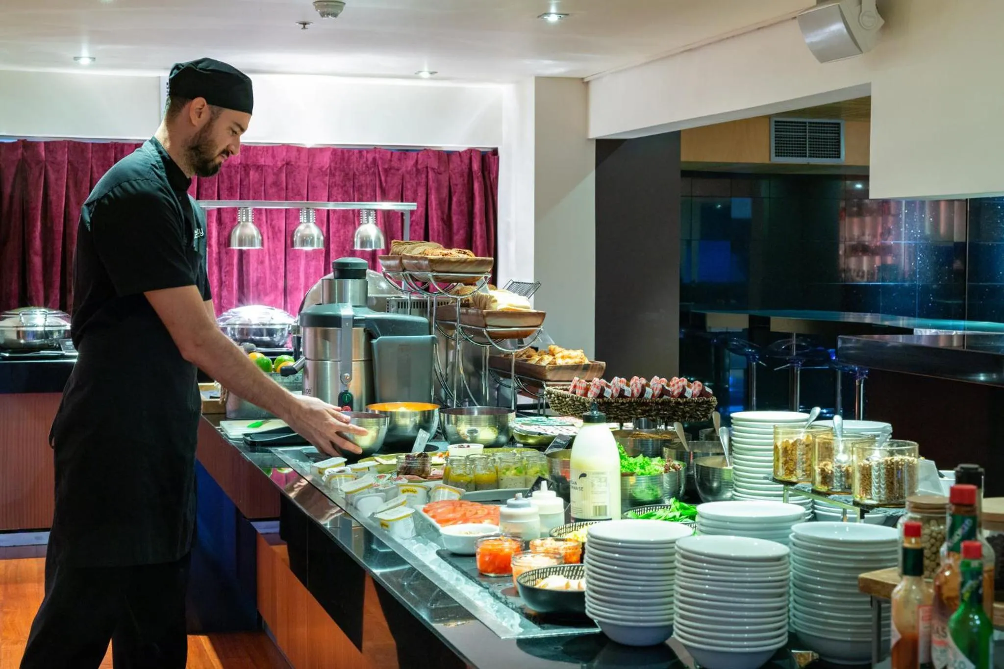 Breakfast in Crowne Plaza Queenstown by IHG