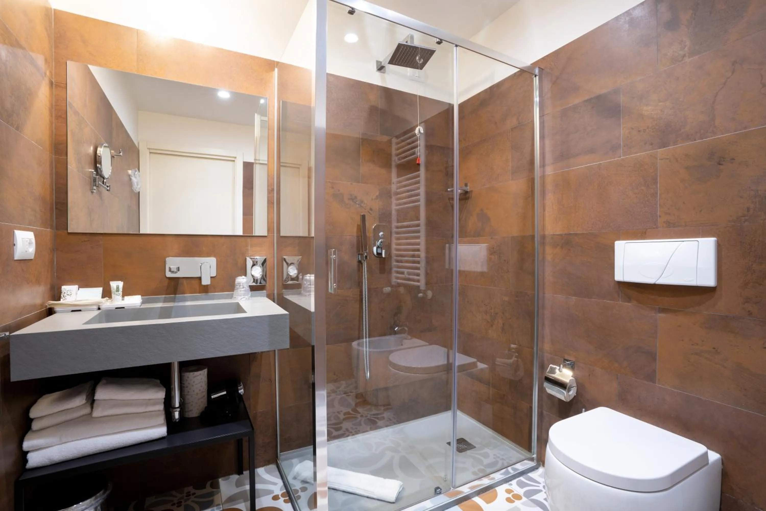 Shower in Castello Guest House Milano