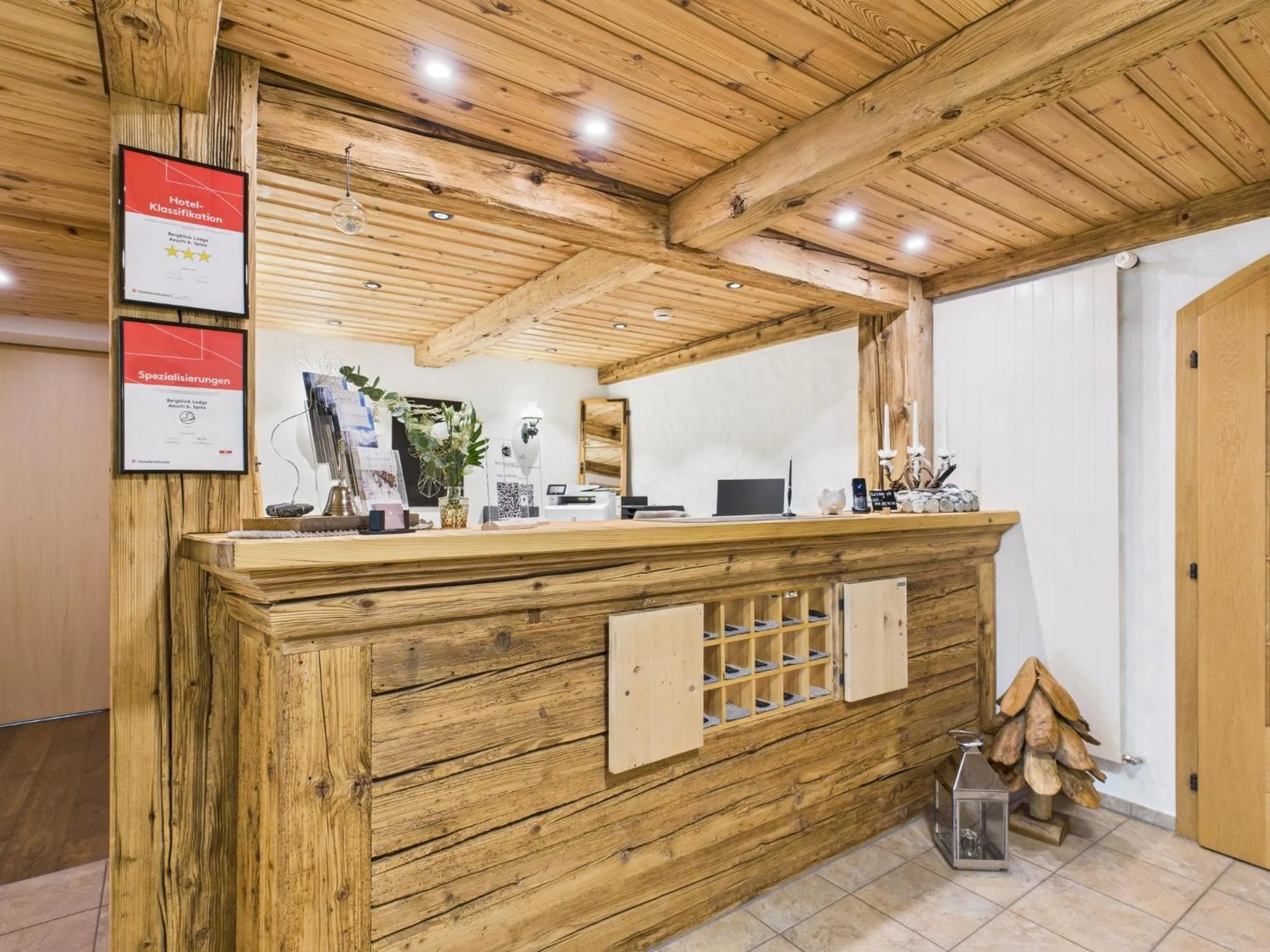 Lobby or reception in Bergblick Lodge - 3 Sterne Garni - Neueröffnung