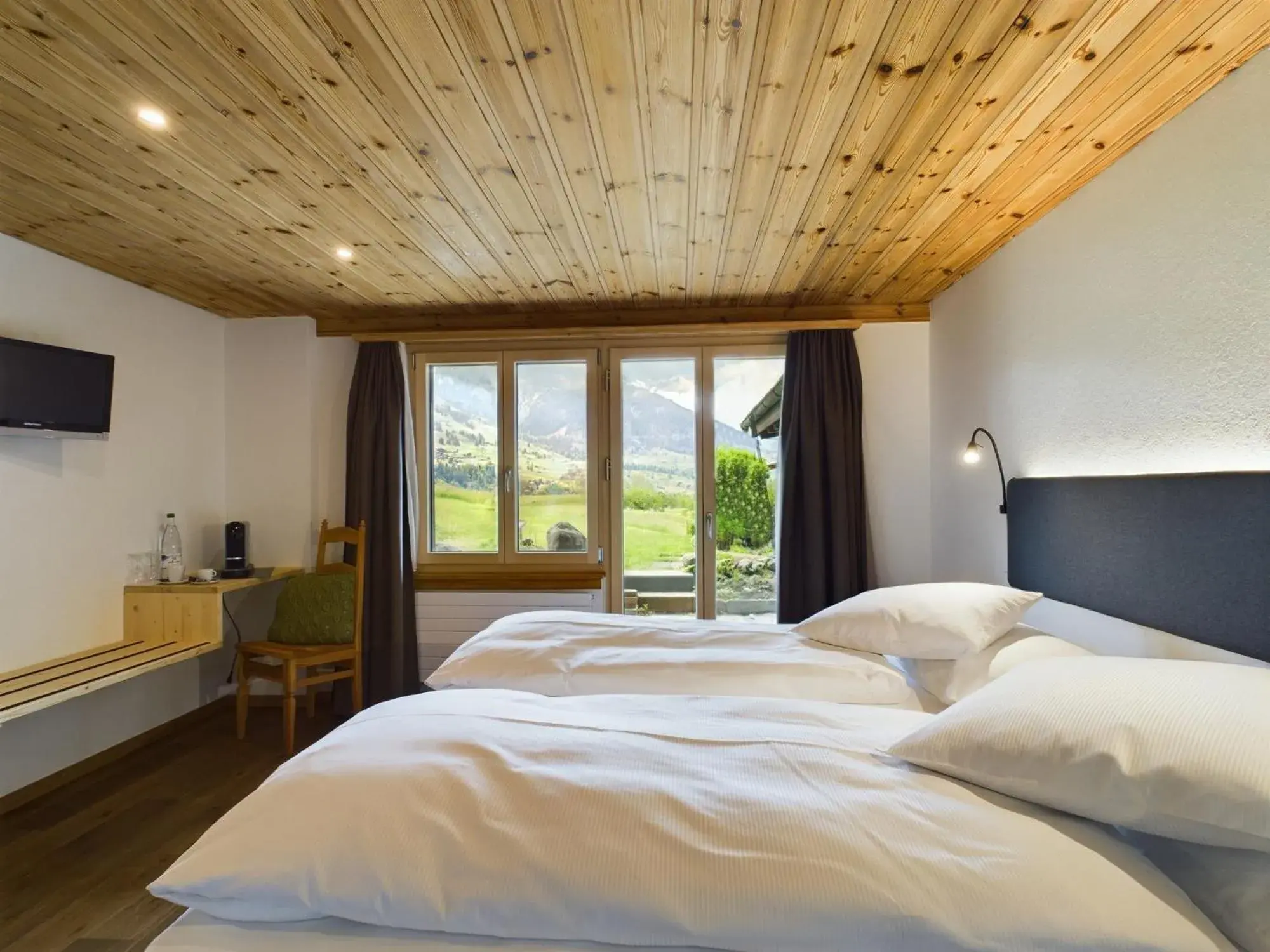 Standard Twin Room - single occupancy in Bergblick Lodge - 3 Sterne Garni - Neueröffnung Standard Twin Room - single occupancy in Bergblick Lodge - 3 Sterne Garni - Neueröffnung