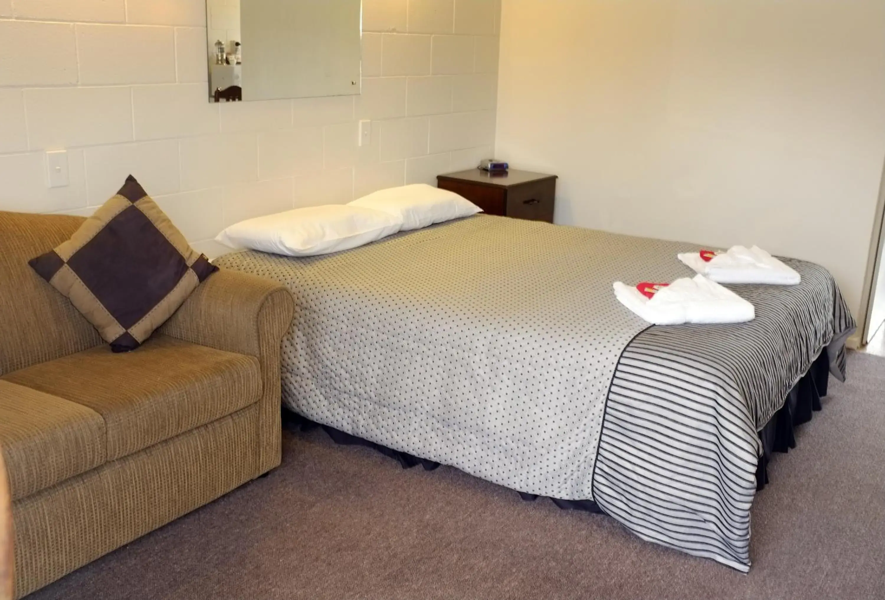 Studio in Westport Motels Studio in Westport Motels