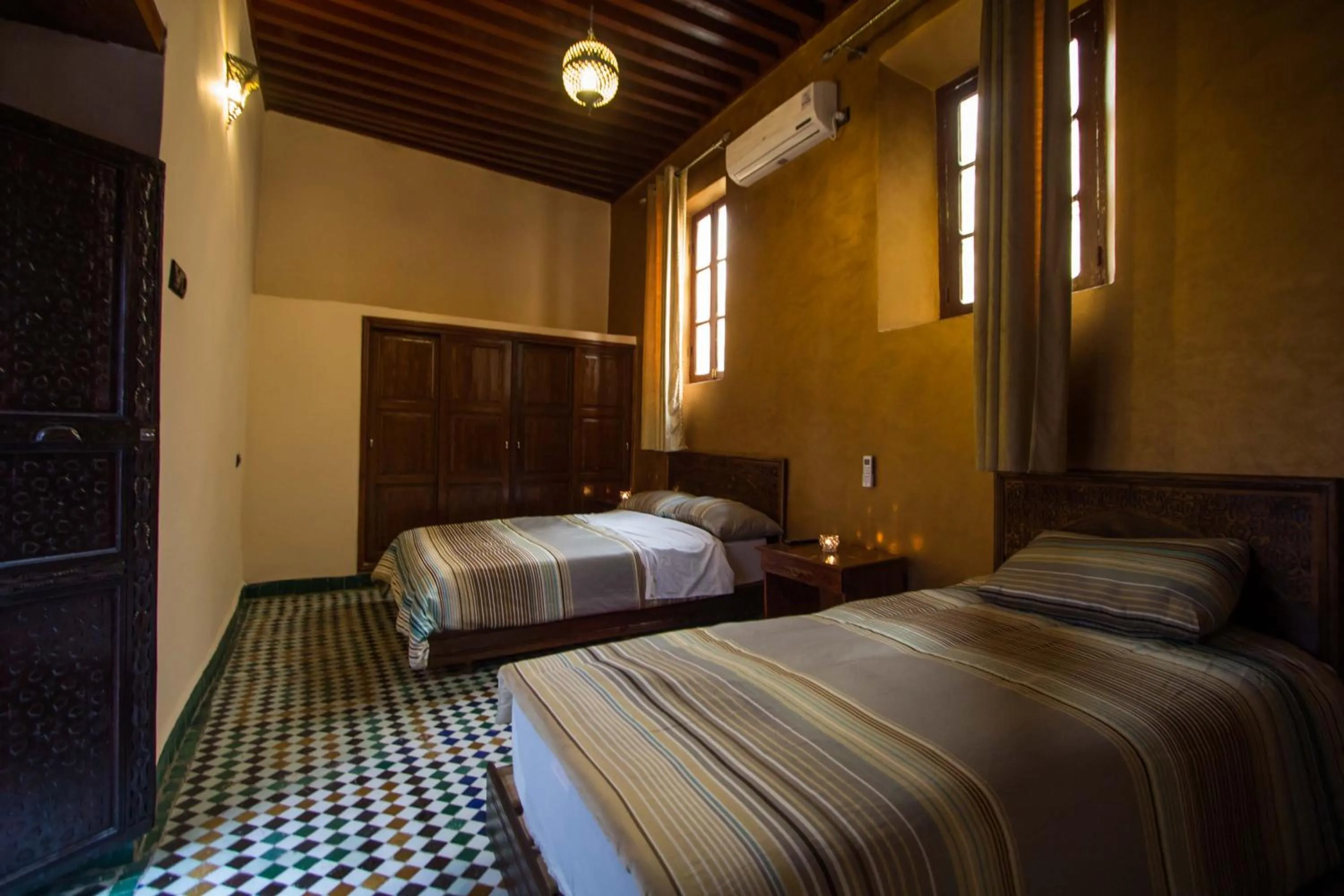 Photo of the whole room, Bed in Dar El Mathaf FES