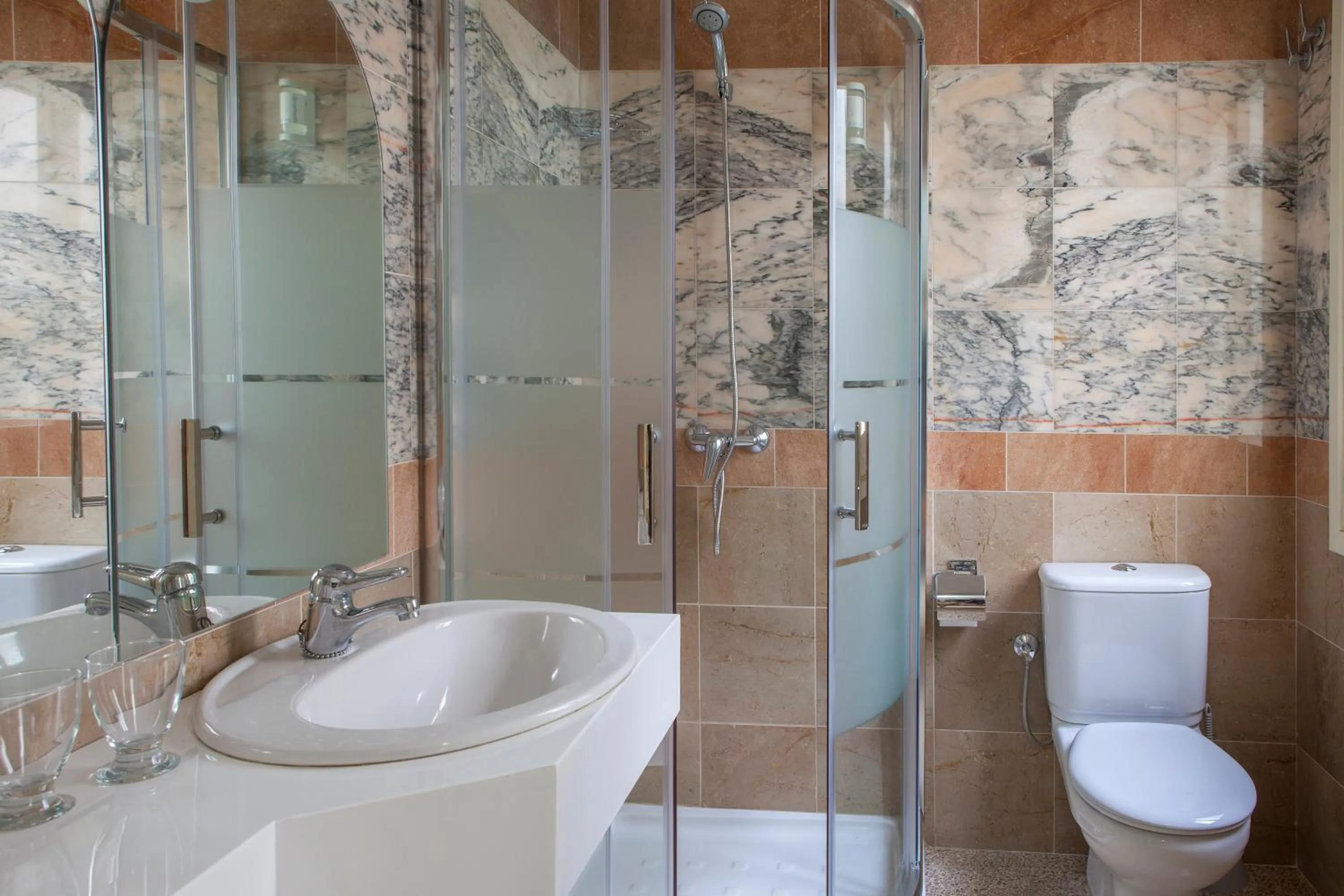 Bathroom in Hotel Agora